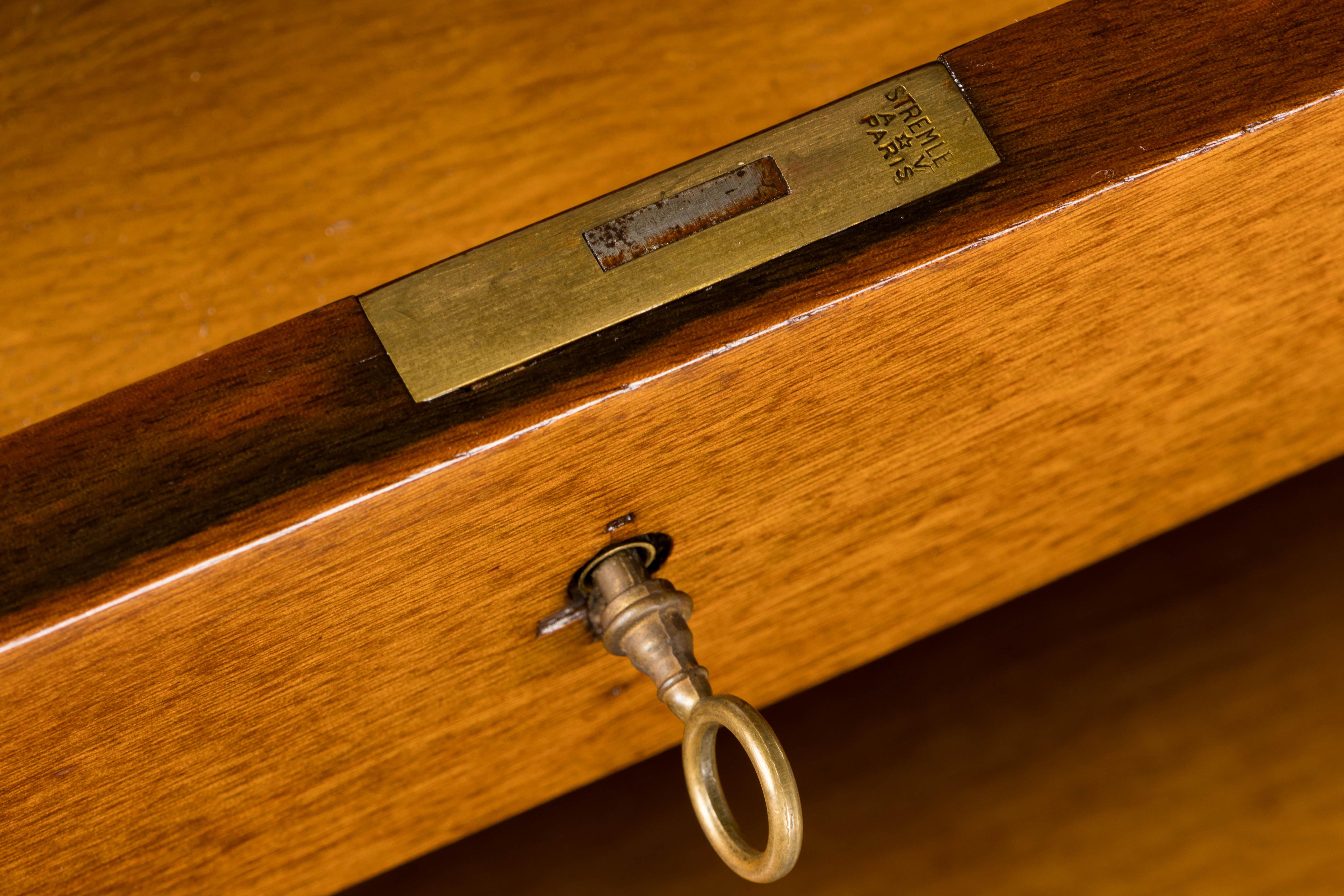 French Louis XVI Style Mahogany Writing Desk with Leather Top For Sale 4