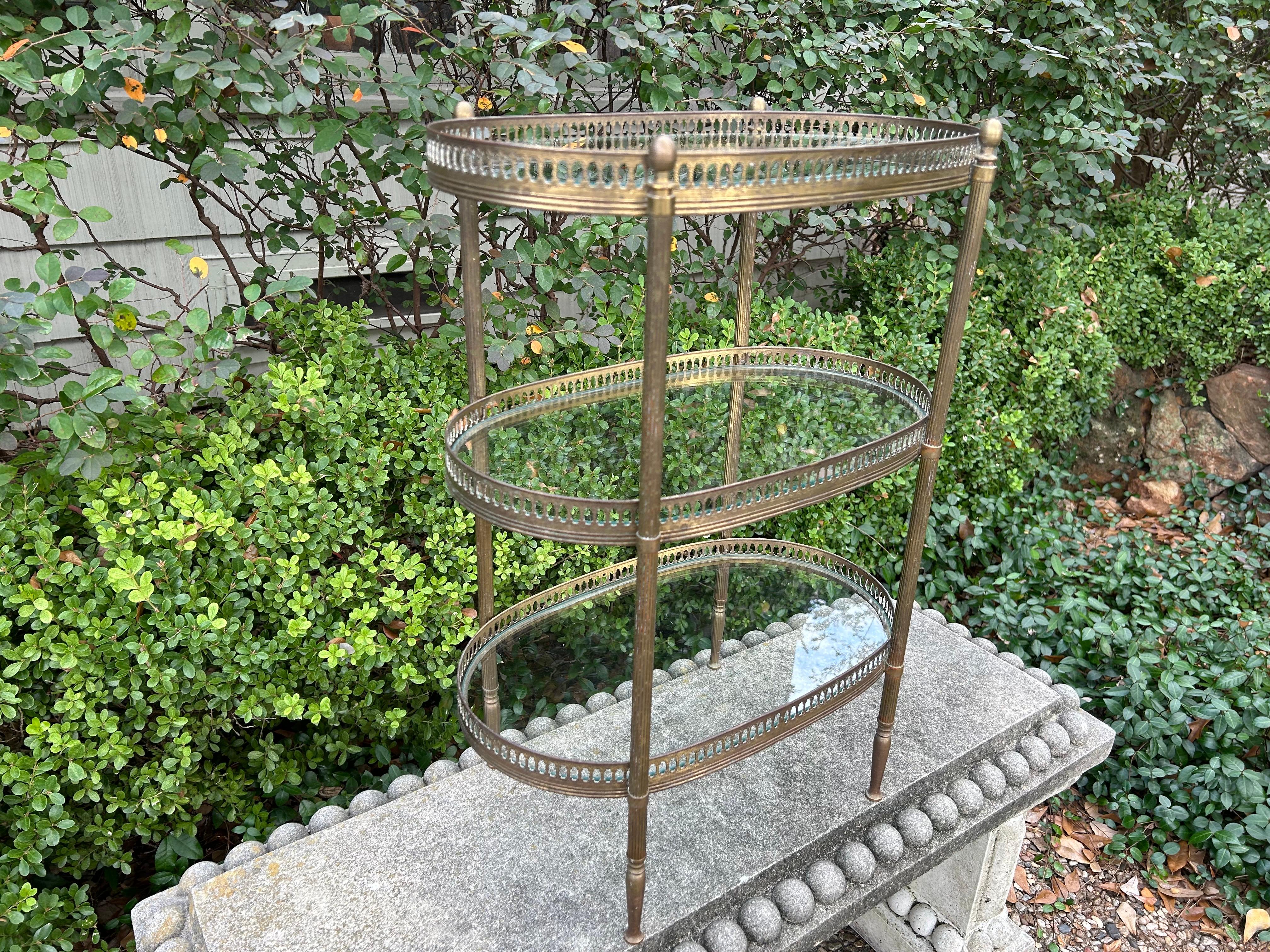 Milieu du XXe siècle Table d'inspiration Maison Bauges de style Louis XVI en vente
