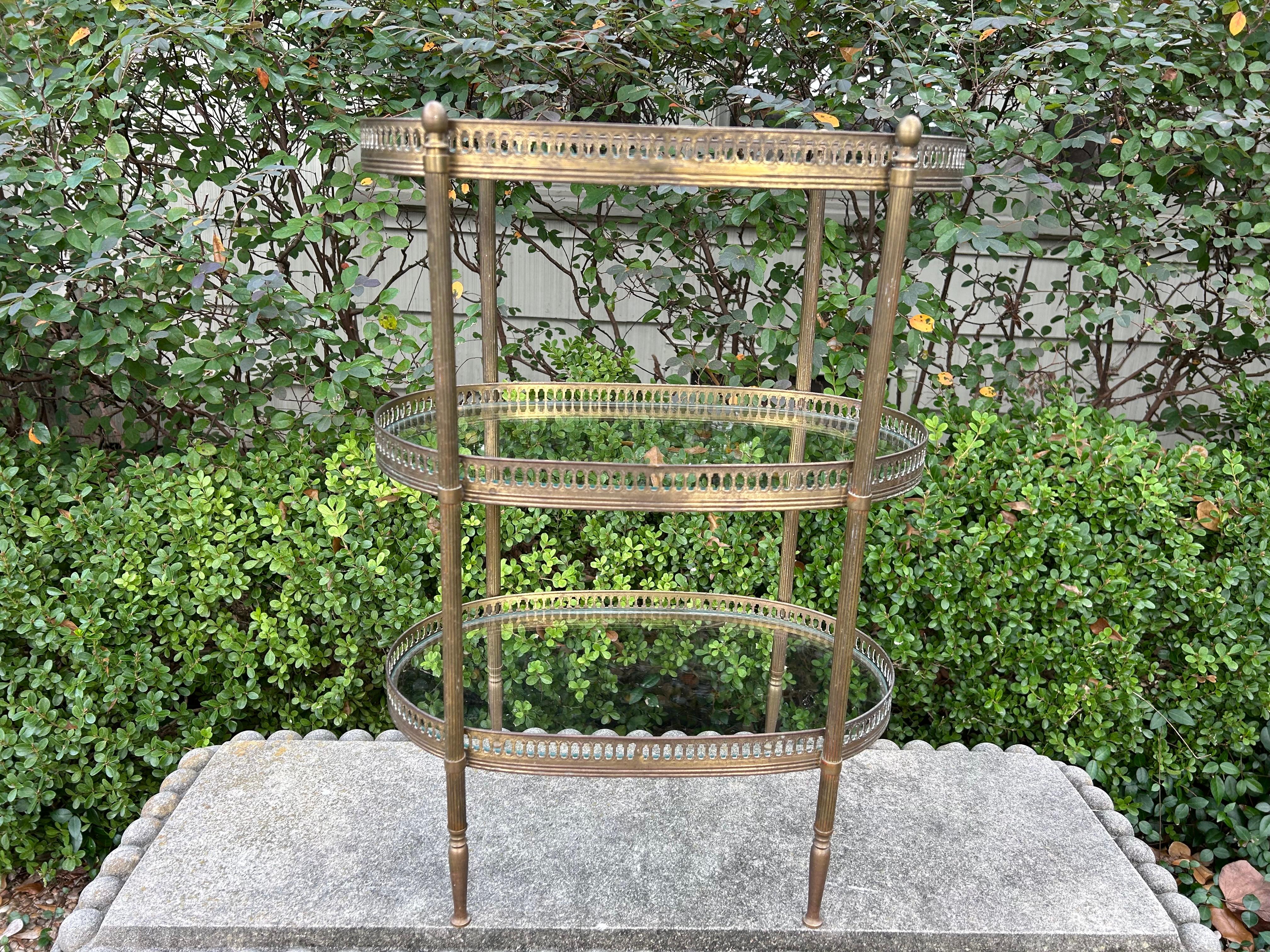 Table d'inspiration Maison Bauges de style Louis XVI en vente 1