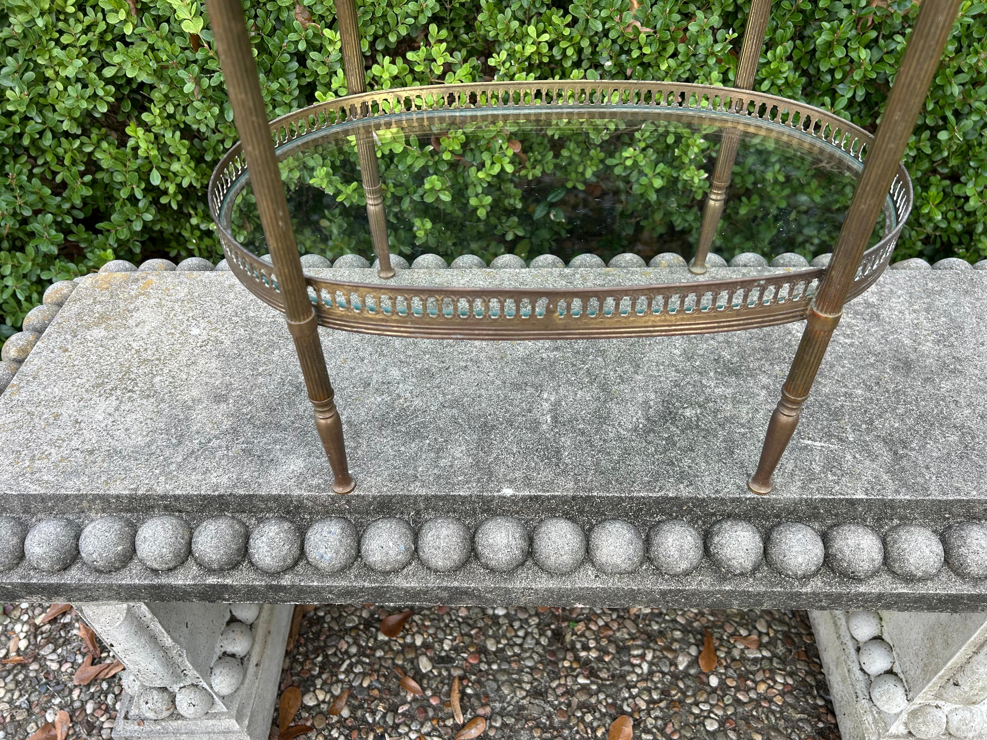 Table d'inspiration Maison Bauges de style Louis XVI en vente 2