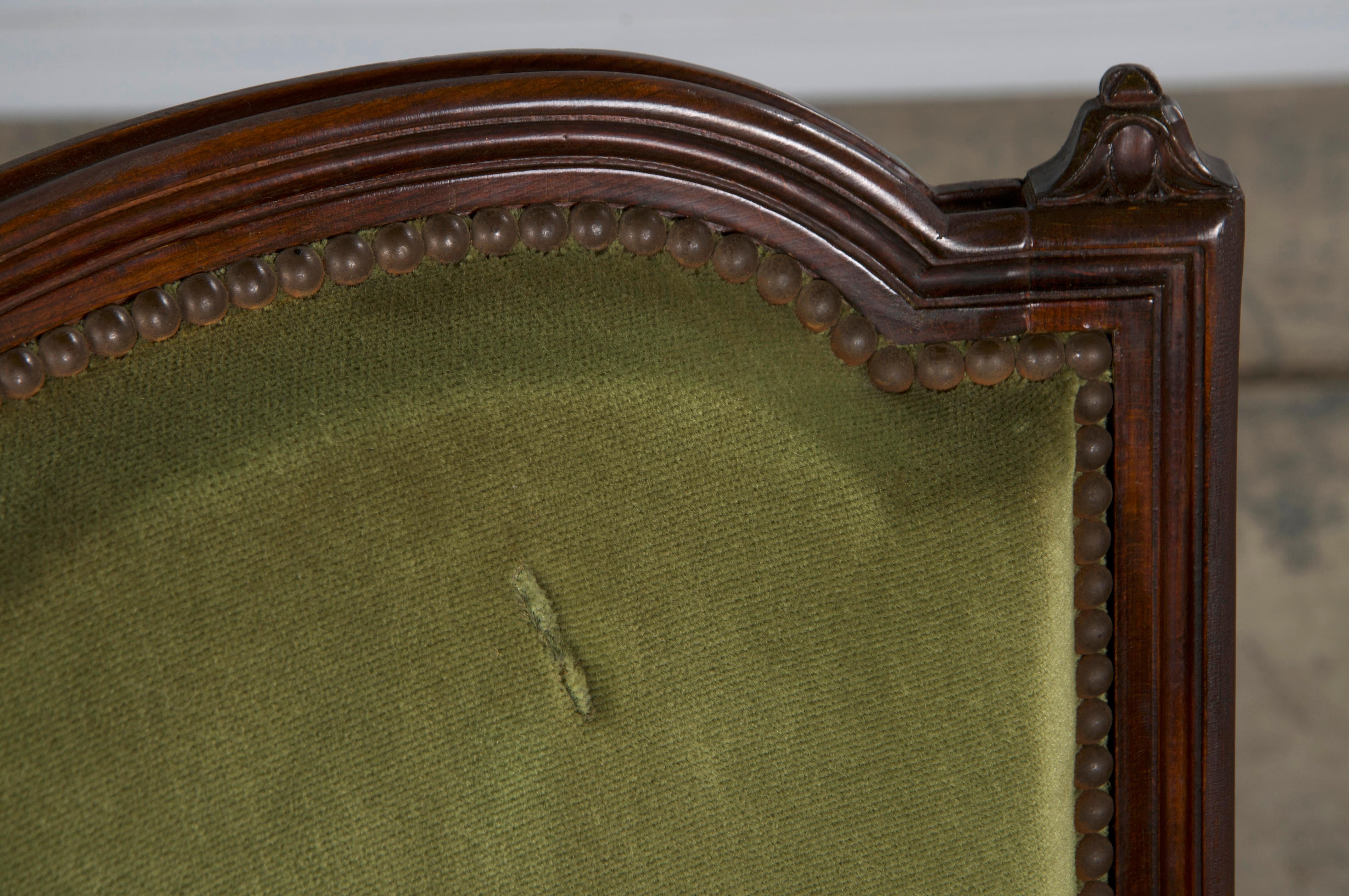Sillas de Comedor Francesas de Arce Estilo Luis XVI con Mohair Verde - Set de 6 en venta 3