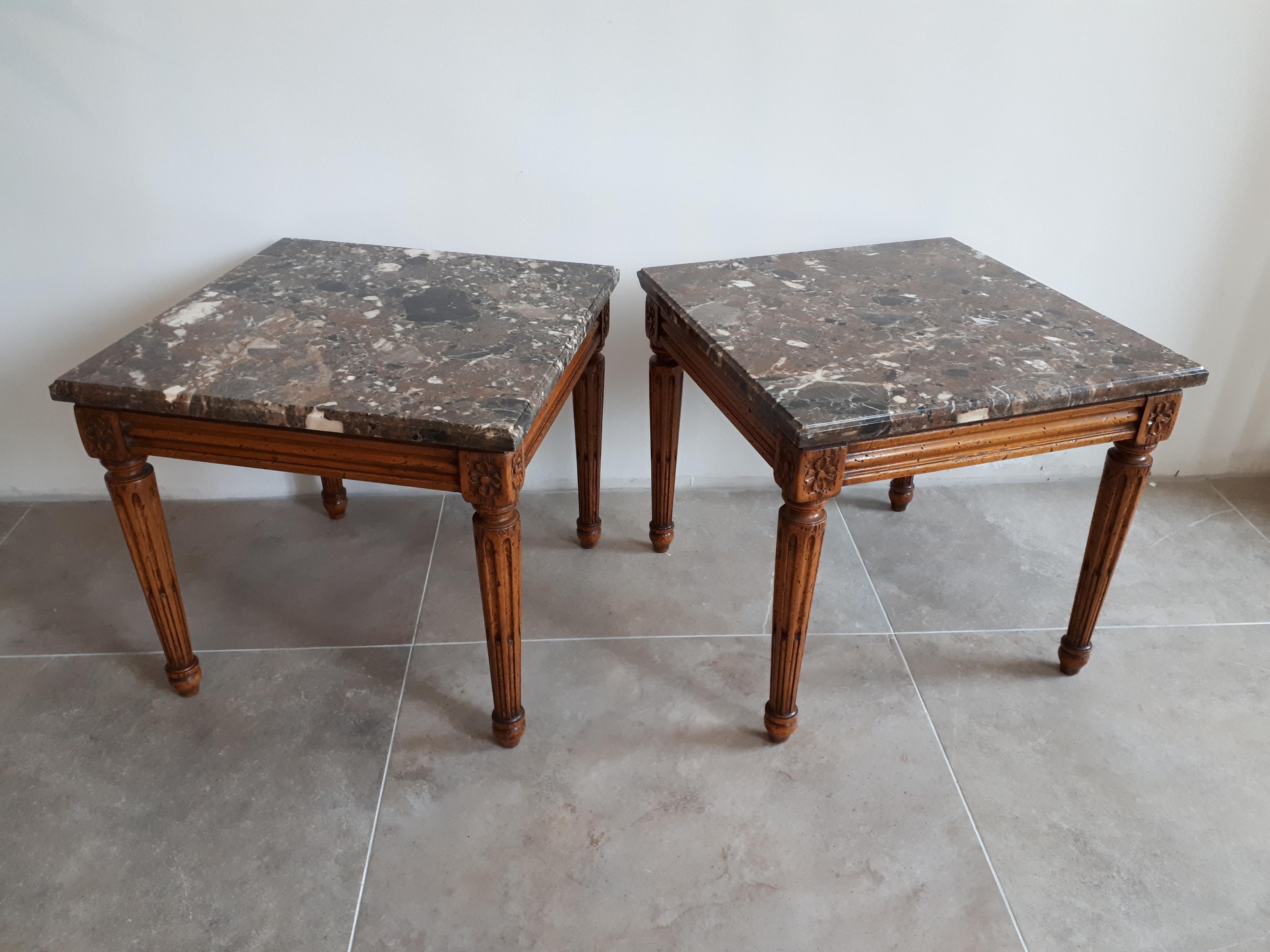 French Louis XVI Style Marble Nightstands or Ends Table, Pair In Good Condition In Senonches, Centre-Val de Loire