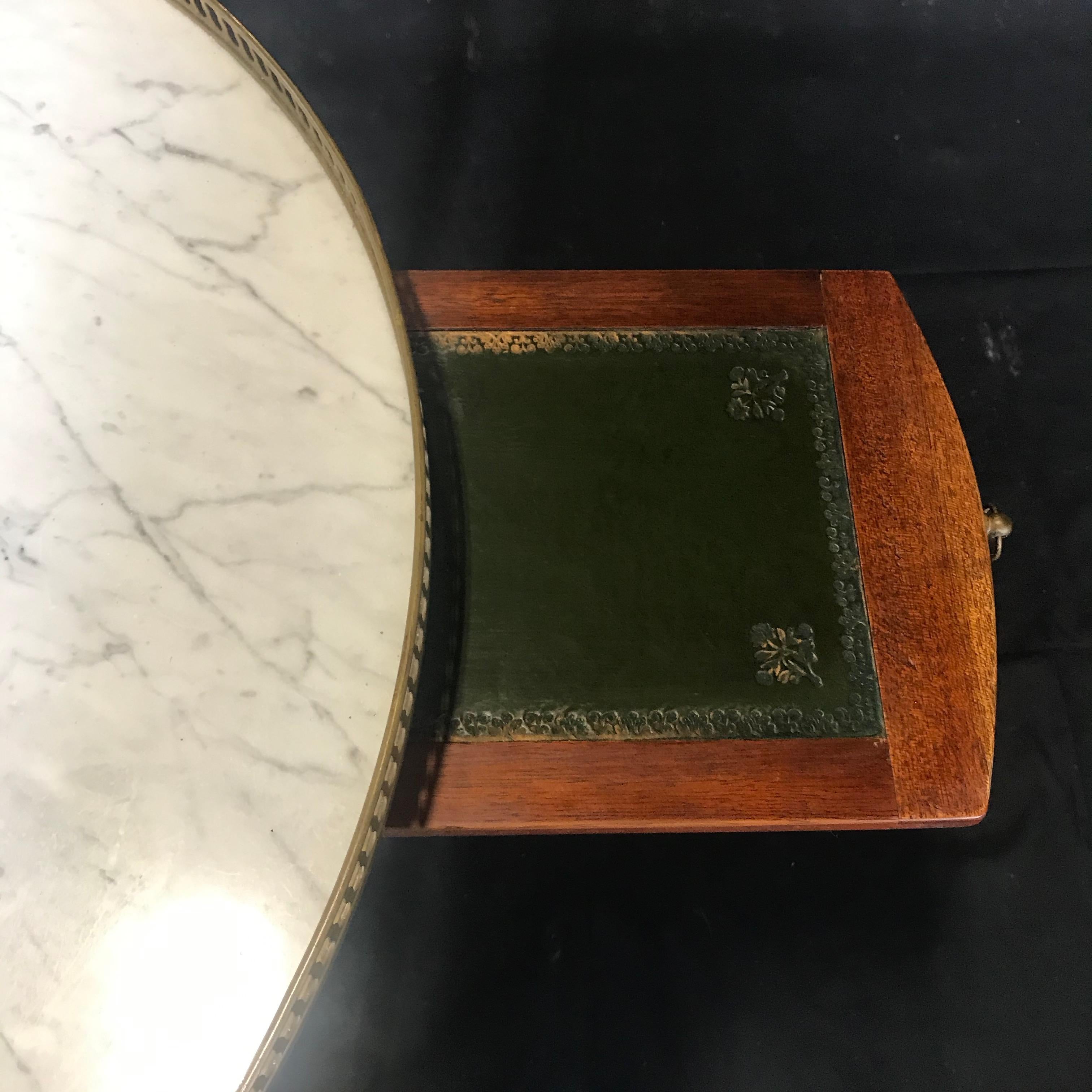 French Louis XVI Style Marble-Top and Walnut Bouillotte Side Table 5