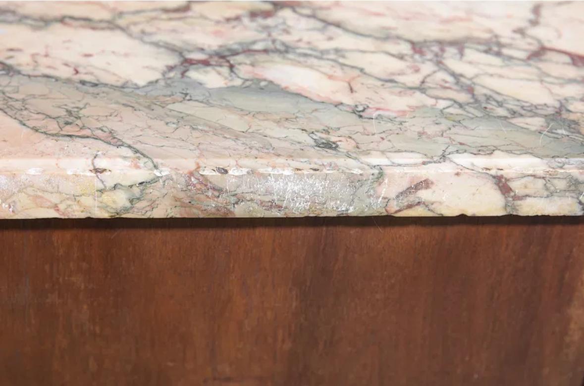 Buffet / Credenza francese con piano in marmo in stile Luigi XVI in vendita 1