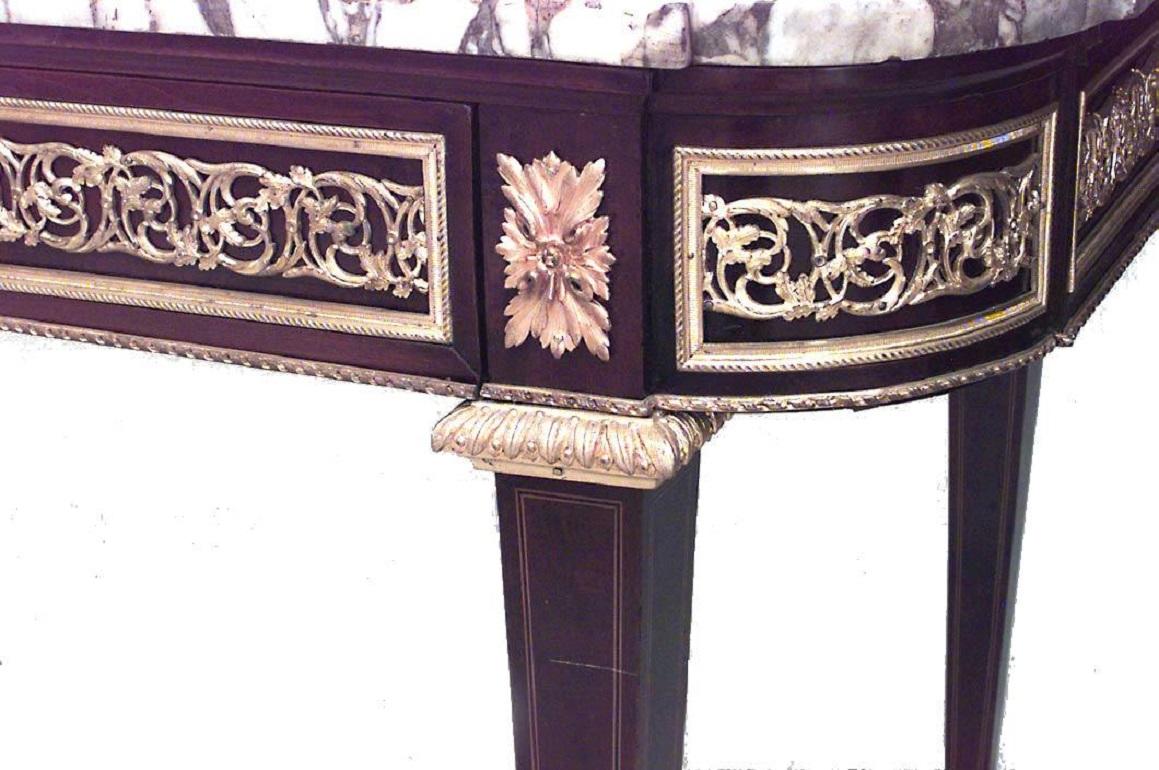 Table centrale française de style Louis XVI avec plateau en marbre Bon état - En vente à Queens, NY