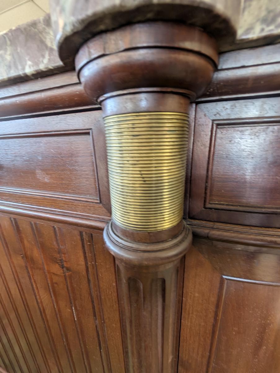 Credenza francese in stile Luigi XVI con piano in marmo e mogano in vendita 3