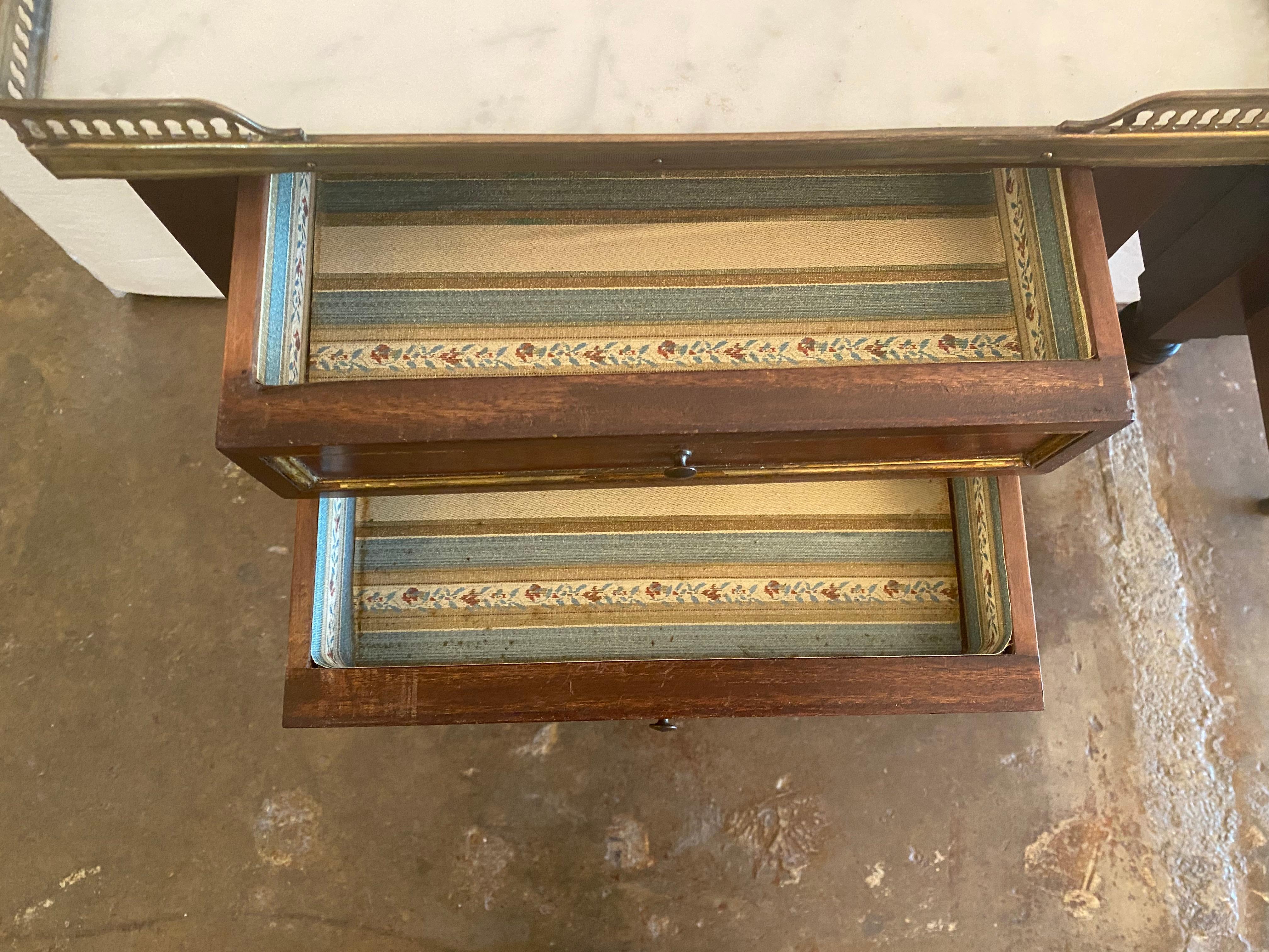French Louis XVI Style Marble-Top Nightstands In Good Condition For Sale In Dallas, TX