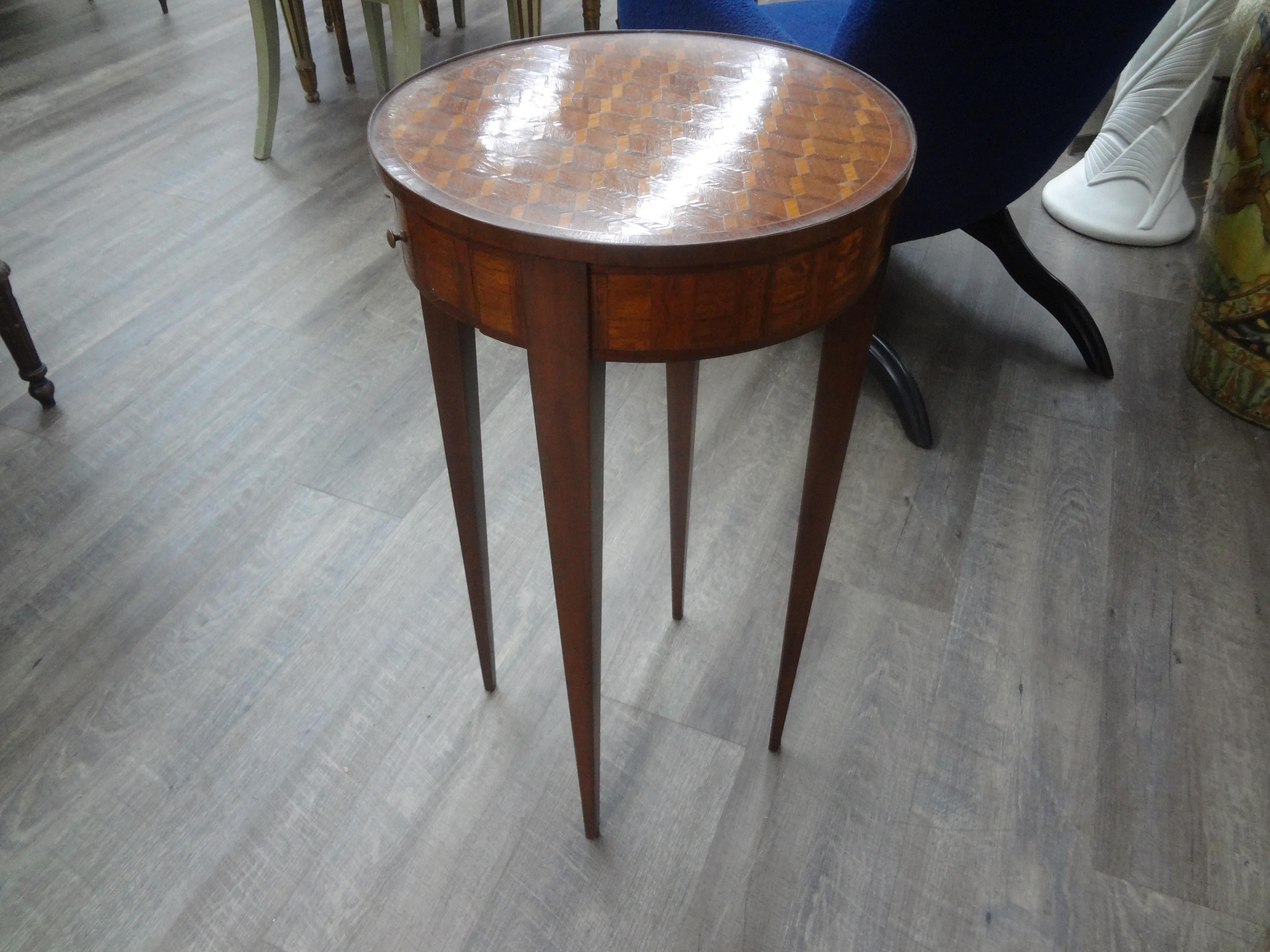 French Louis XVI Style Marquetry Table For Sale 12