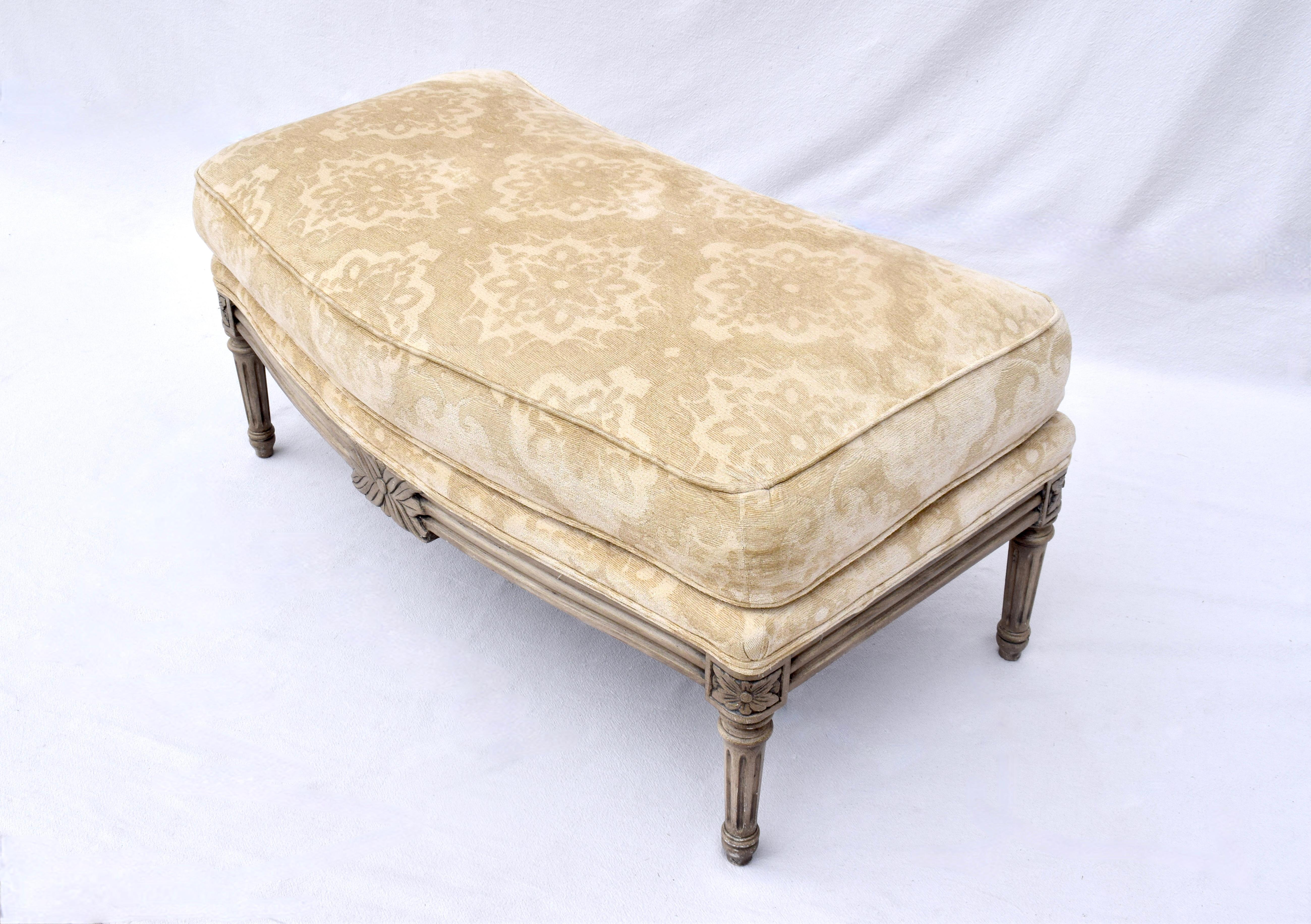 French Louis XvI Style Marquise Chair & Ottoman For Sale 5
