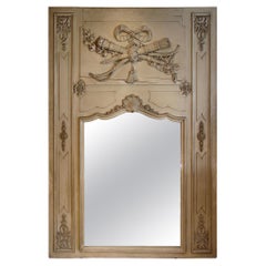 Trumeau français de style Louis XVI du milieu du 19e siècle, patiné gris olive