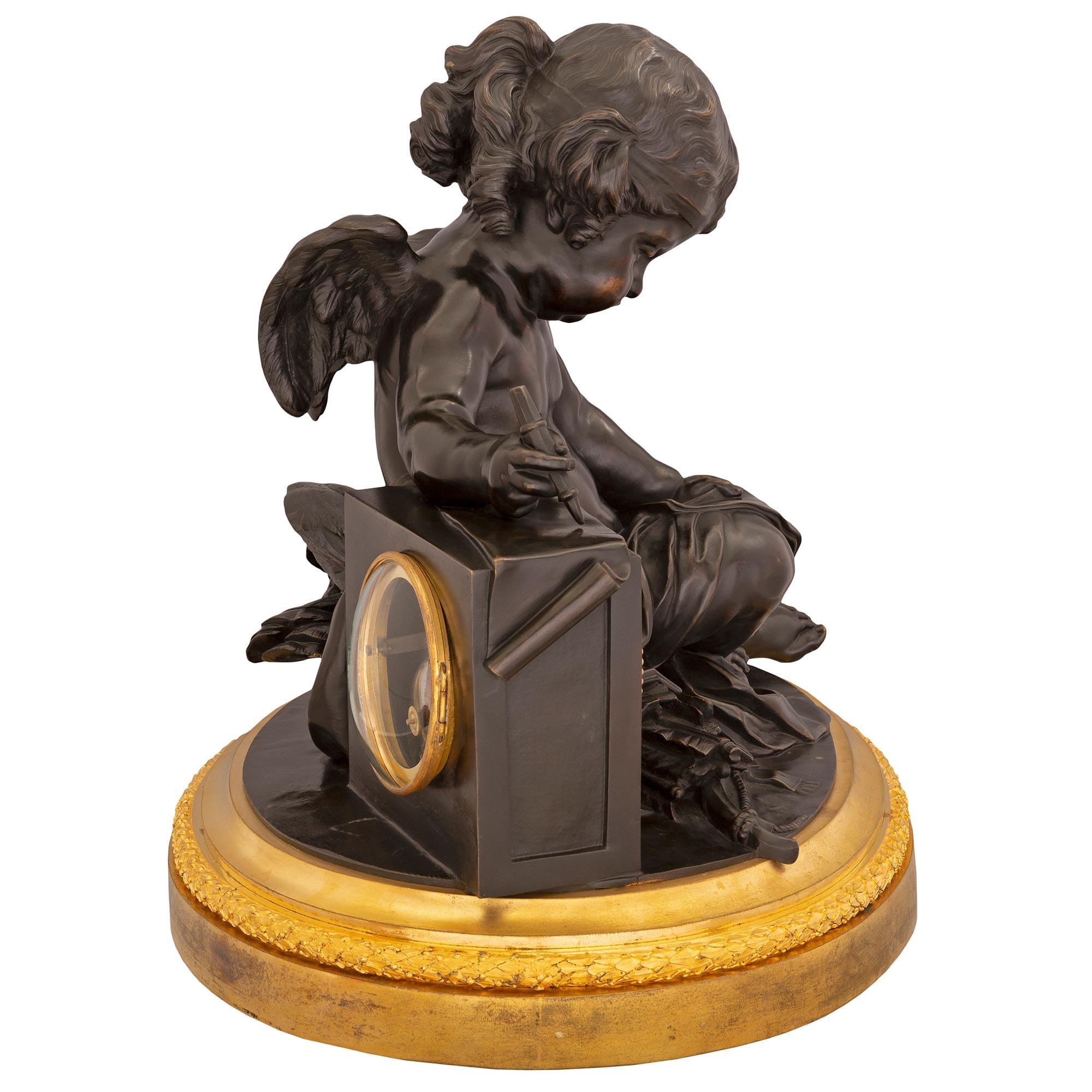 Uhr aus Goldbronze und patinierter Bronze im Louis-XVI-Stil, signiert von Deniere (Louis XVI.) im Angebot