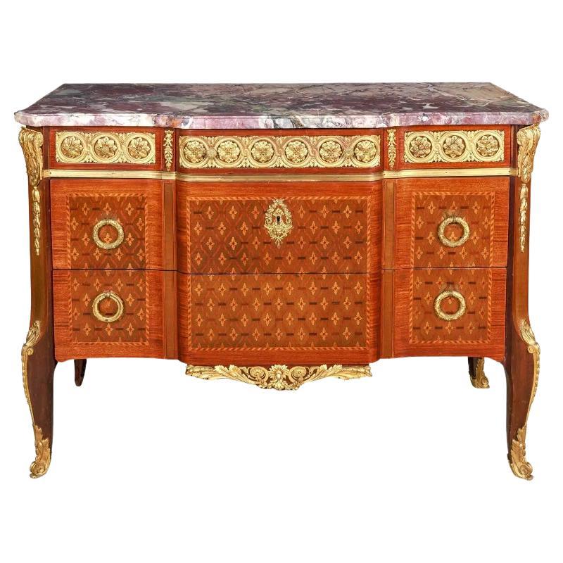 Commode francese in stile Luigi XVI con intarsio e parquette montata su ormolu