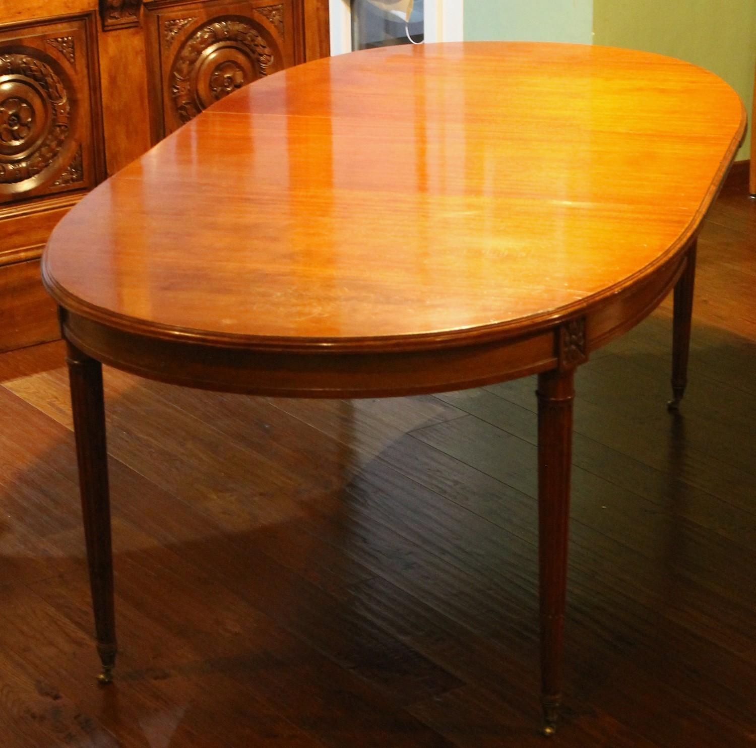 French Louis XVI Style Oval Extending Dining Mahogany Table with Wheel Feet 5