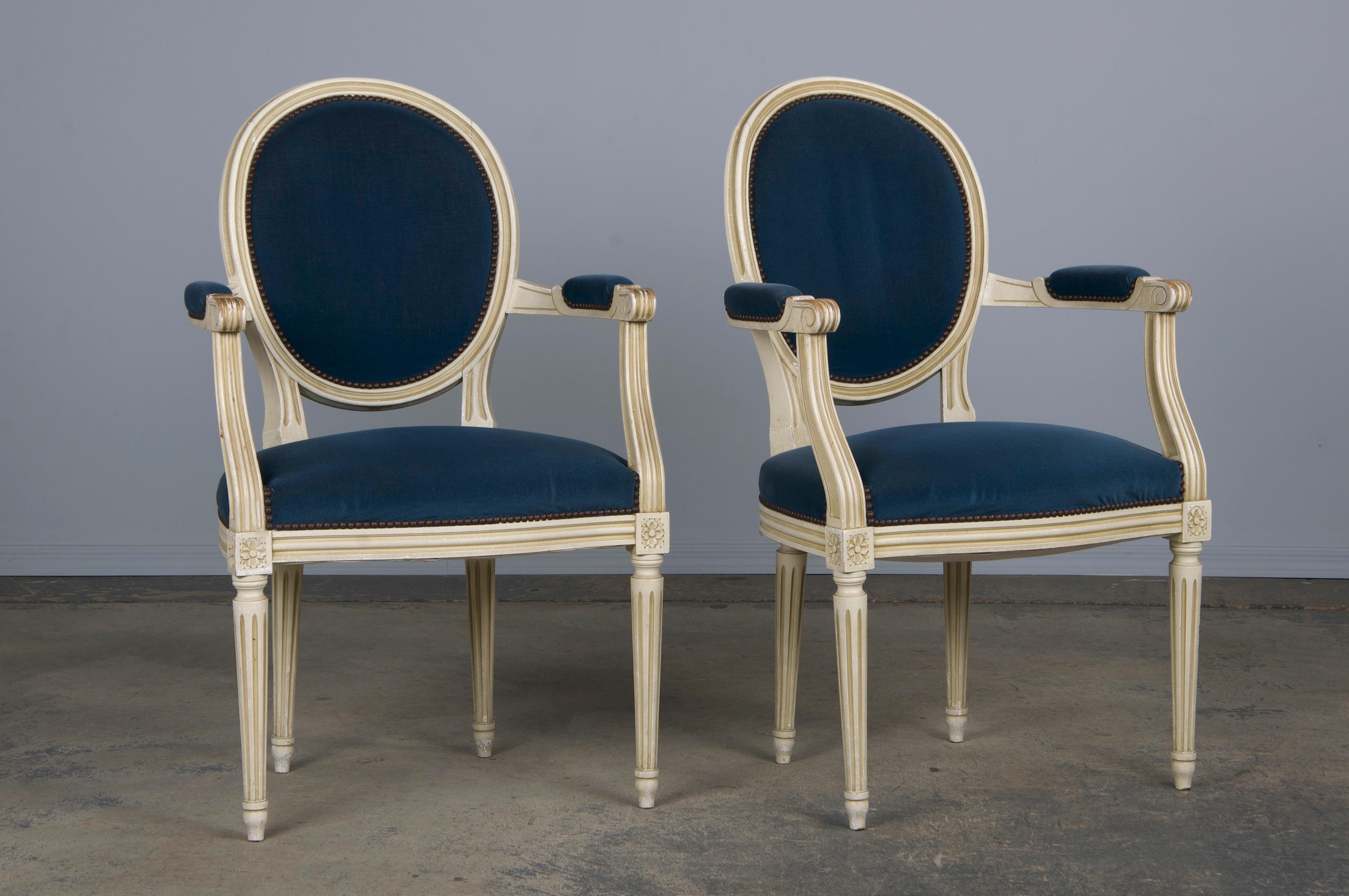 French Louis XVI Style Painted Armchairs W/ Dark Blue Velvet - A Pair 5