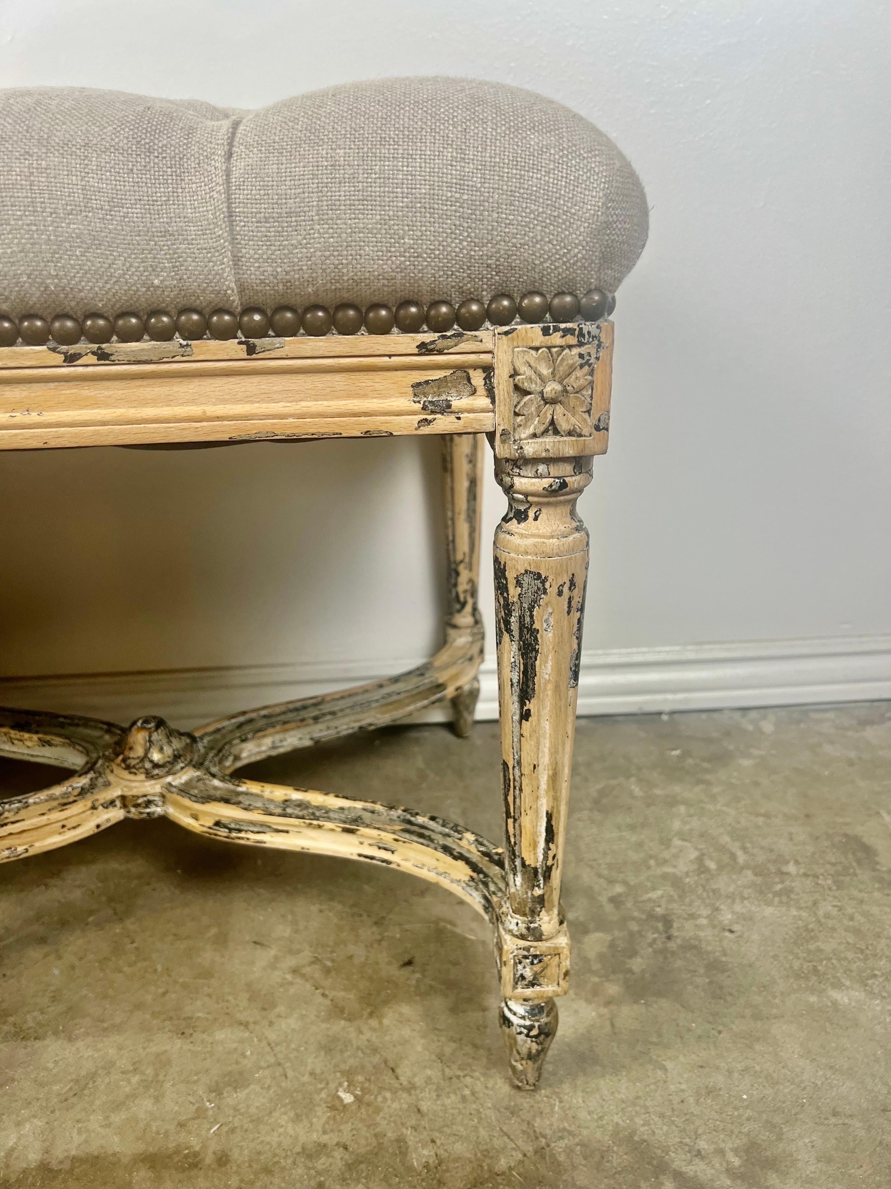 French Louis XVI Style Painted Bench w/ Belgium Linen For Sale 5