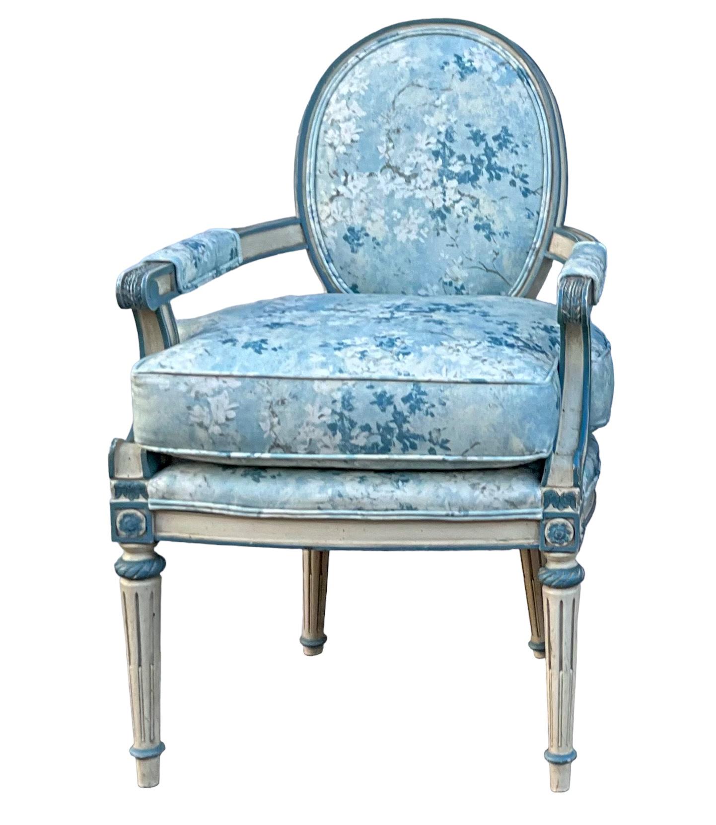 French Louis XVI Style Painted Blue Bergere Chairs In Floral Upholstery- Pair For Sale 3