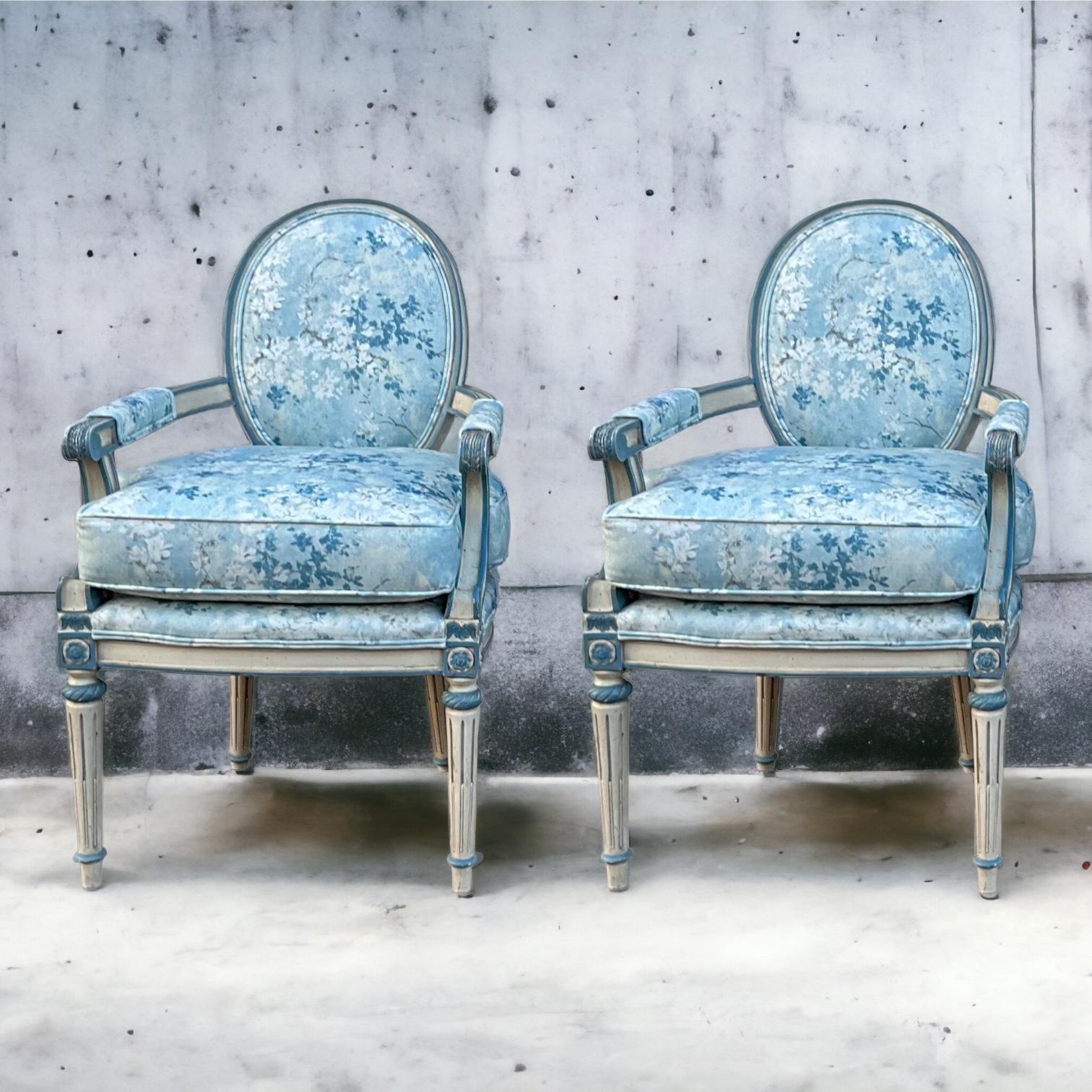 French Louis XVI Style Painted Blue Bergere Chairs In Floral Upholstery- Pair For Sale 4