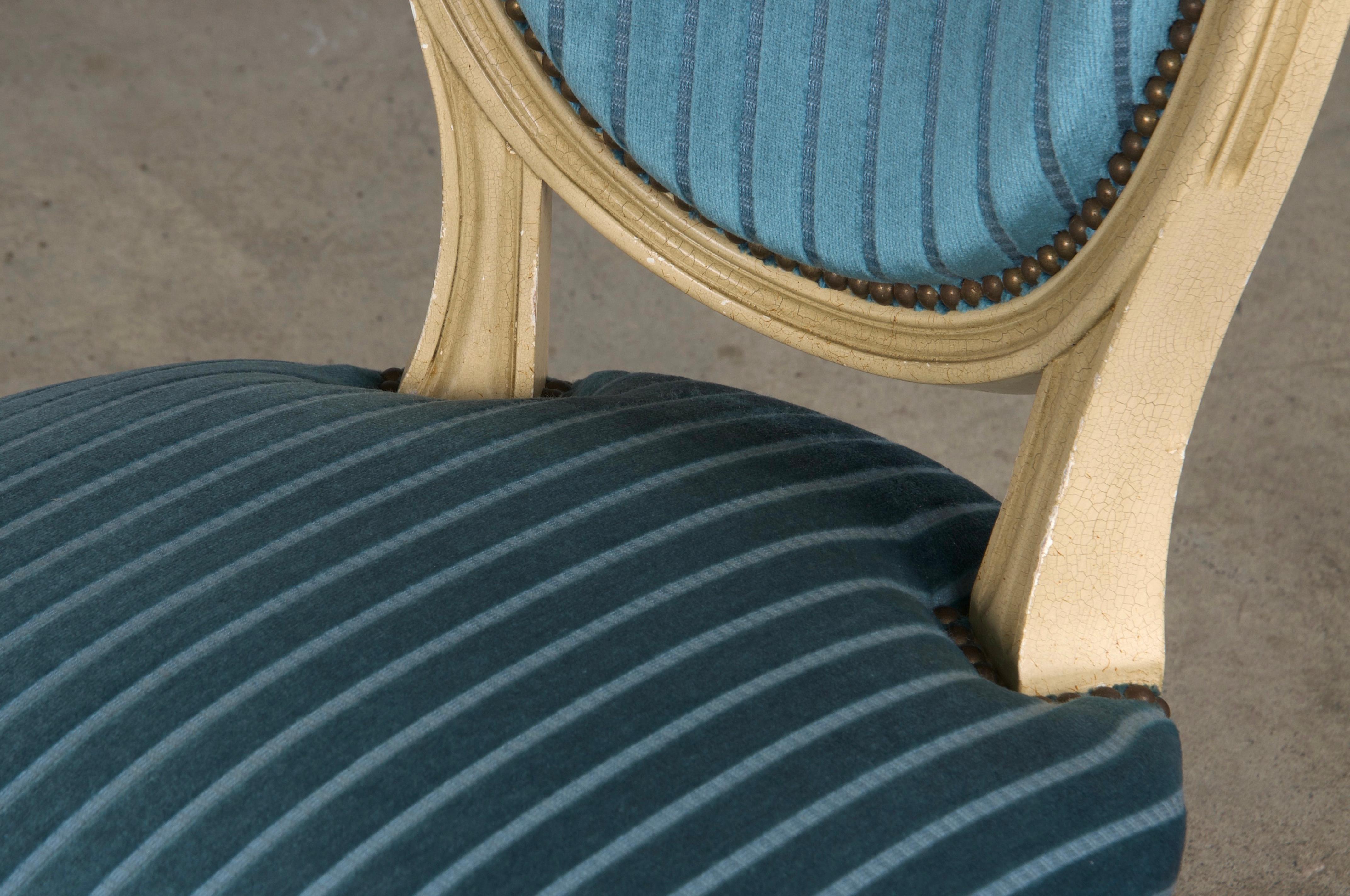 French Louis XVI Style Painted Dining Chairs W/ Striped Blue Velvet - Set of 8 For Sale 10