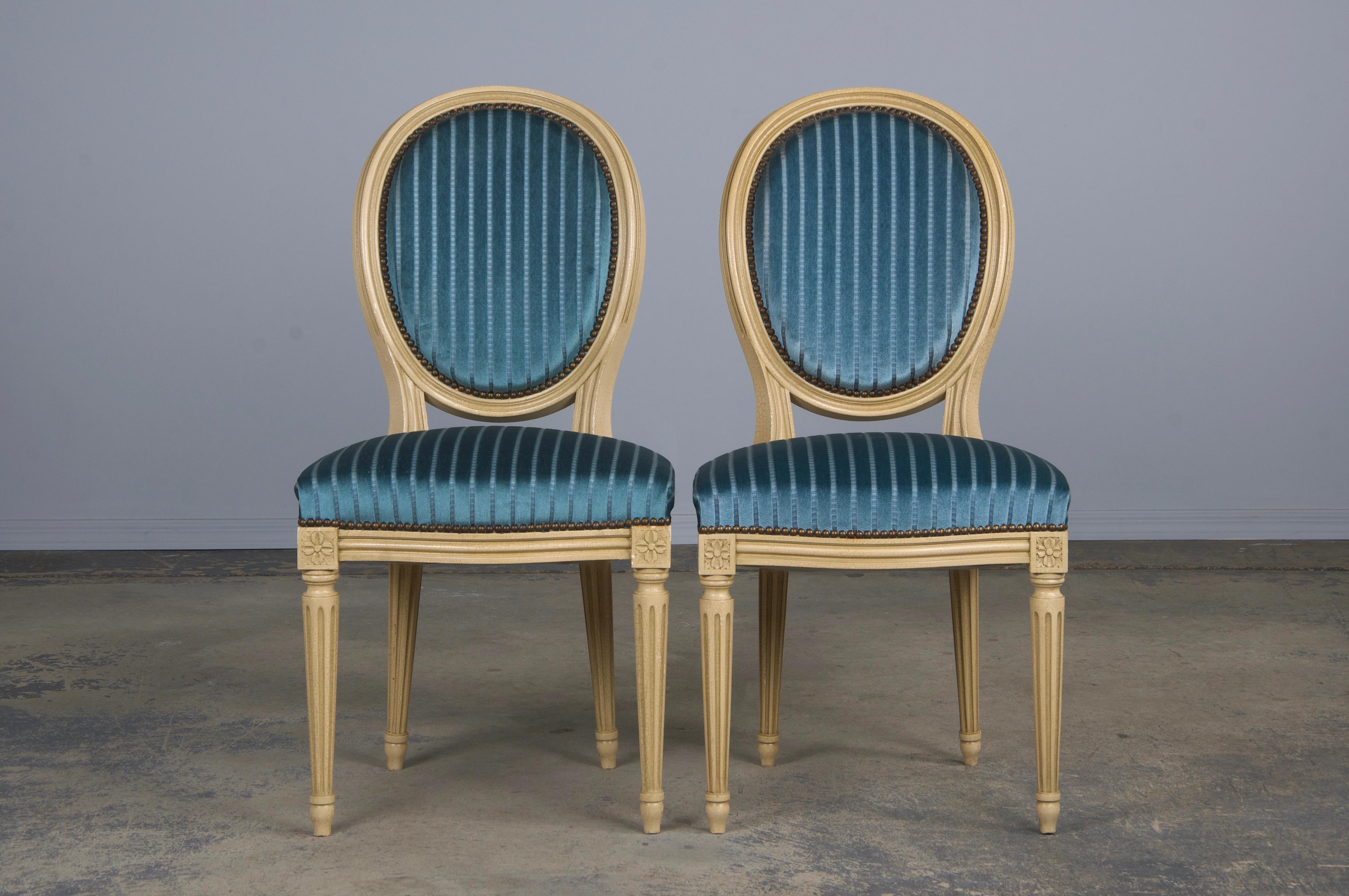 French Louis XVI Style Painted Dining Chairs W/ Striped Blue Velvet - Set of 8 For Sale 1