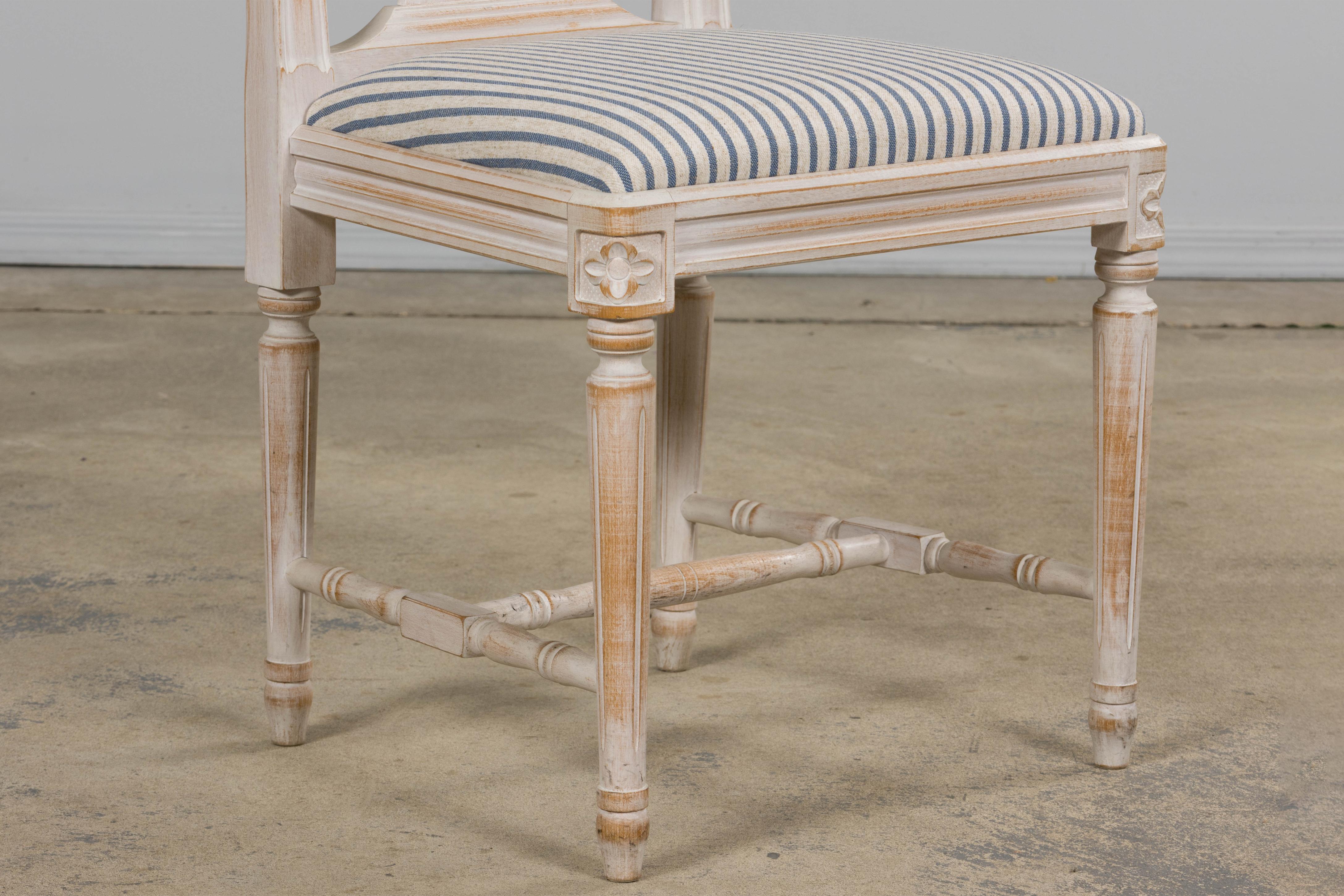 French Louis XVI Style Painted Dining Chairs W/ Striped Linen - Set of 6 en vente 5