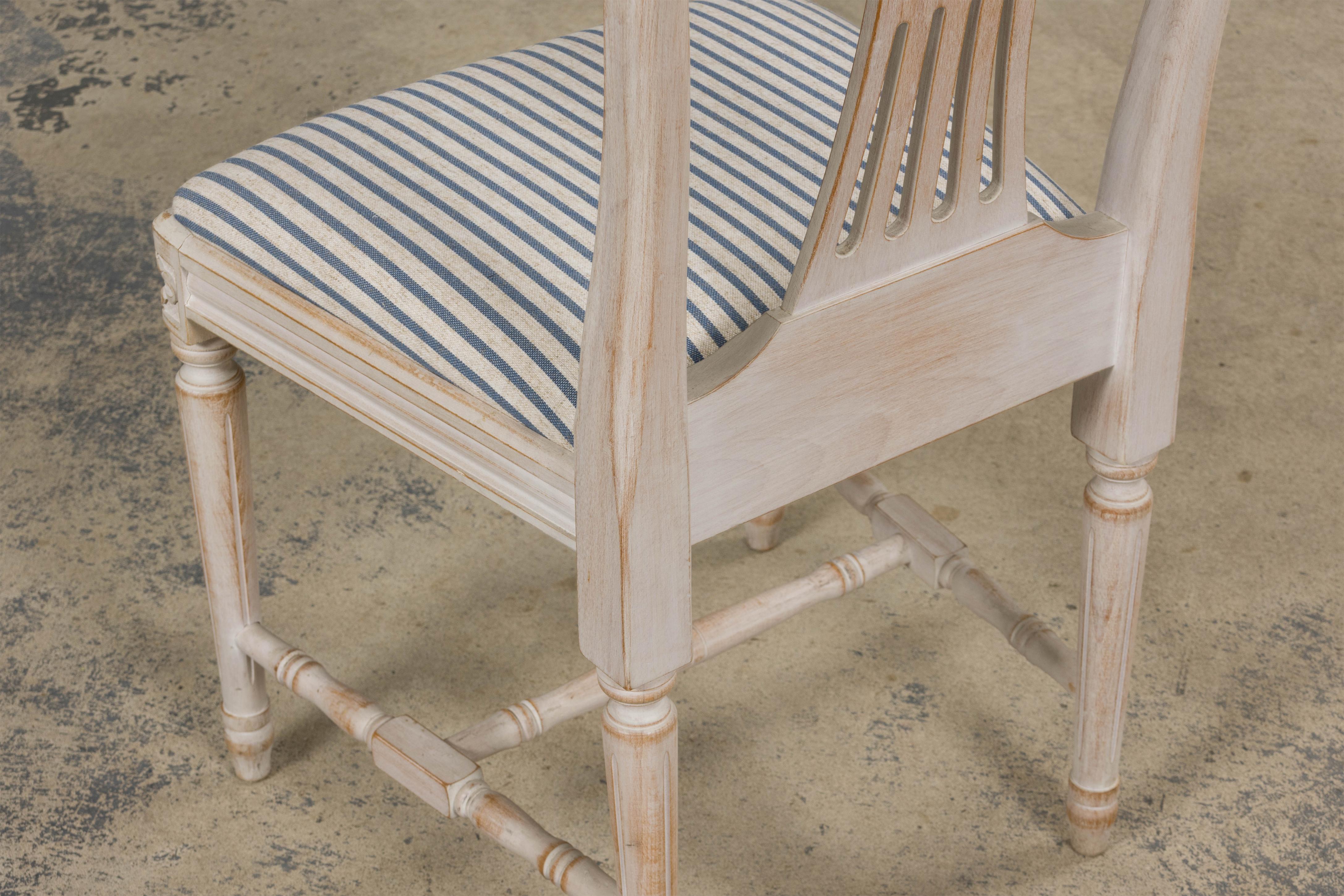 French Louis XVI Style Painted Dining Chairs W/ Striped Linen - Set of 6 en vente 11