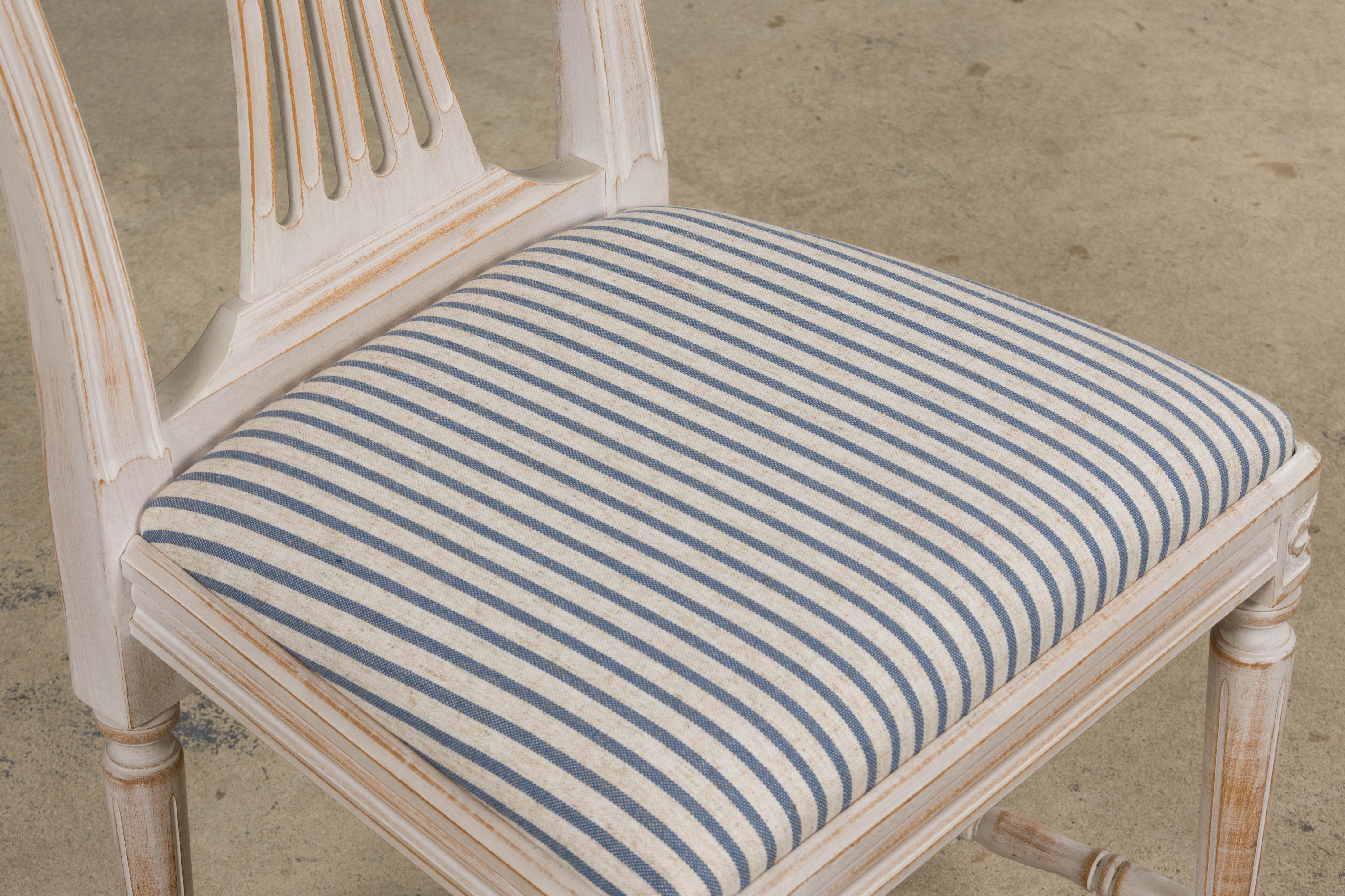 French Louis XVI Style Painted Dining Chairs W/ Striped Linen - Set of 6 en vente 4