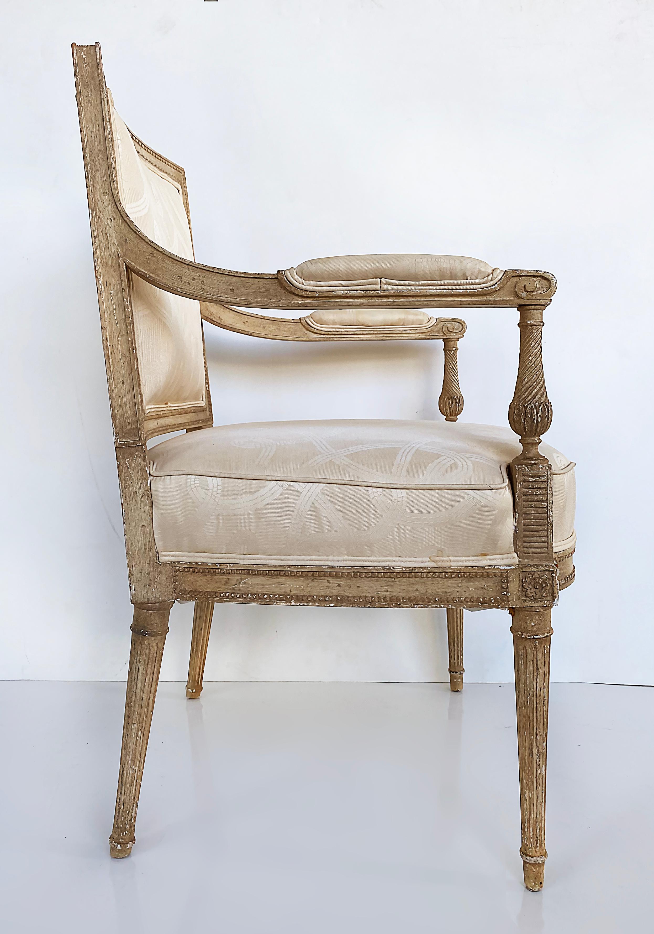French Louis XVI Style Painted Fauteuil Armchairs, Late 19th Century -Early 20th For Sale 3