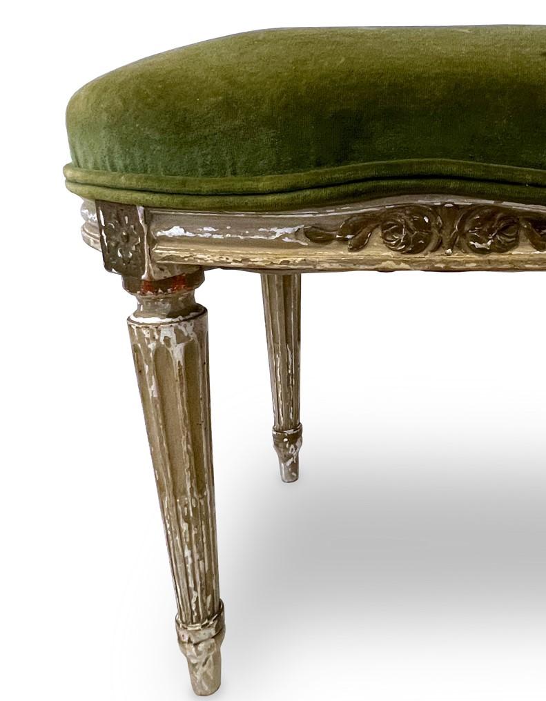 French Louis XVI Style Painted Stool with Olive Velvet Upholstery In Good Condition In New York, NY
