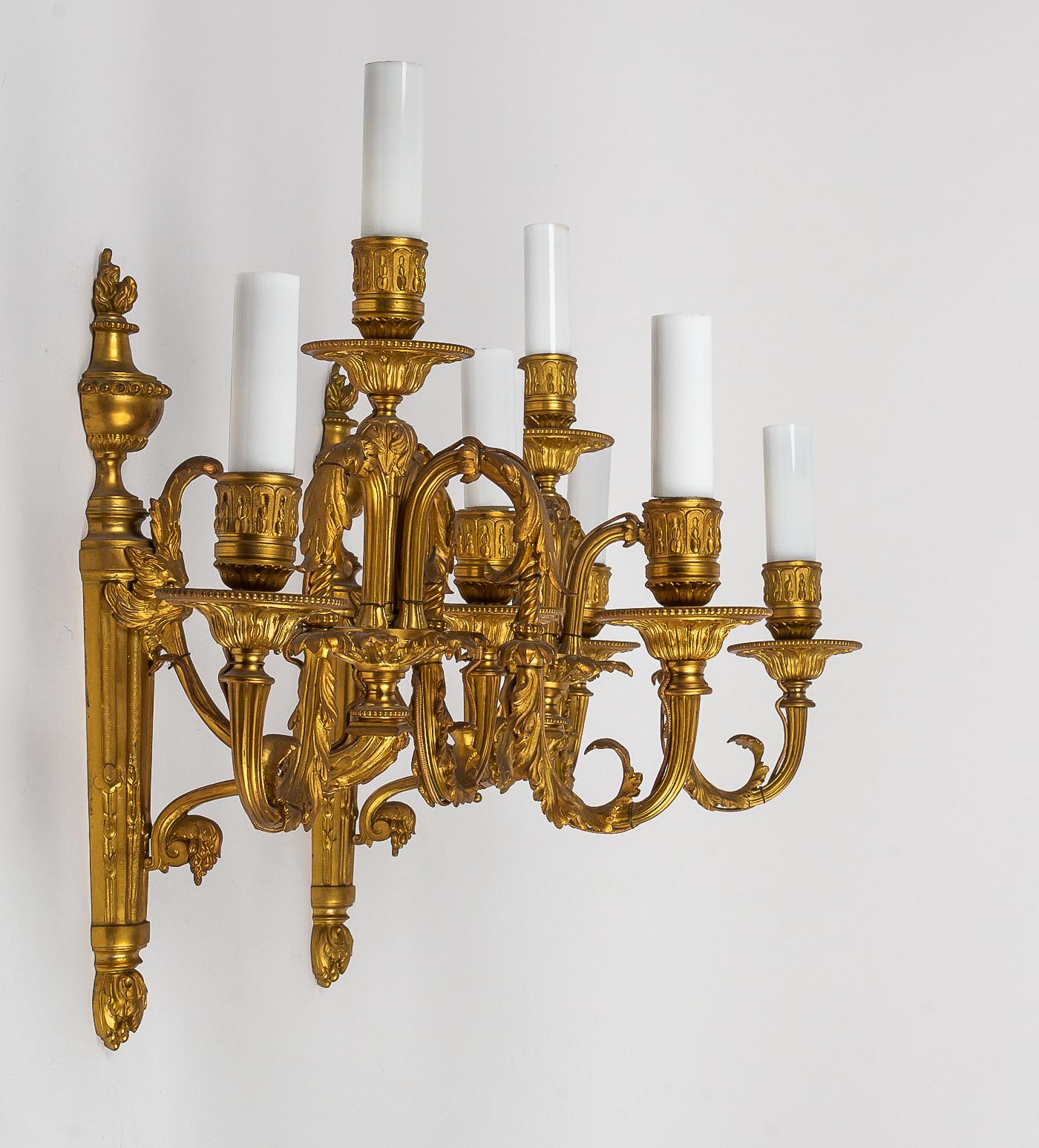 French Louis XVI Style, Pair of Small Chiseled Ormolu Sconces, circa 1880 5