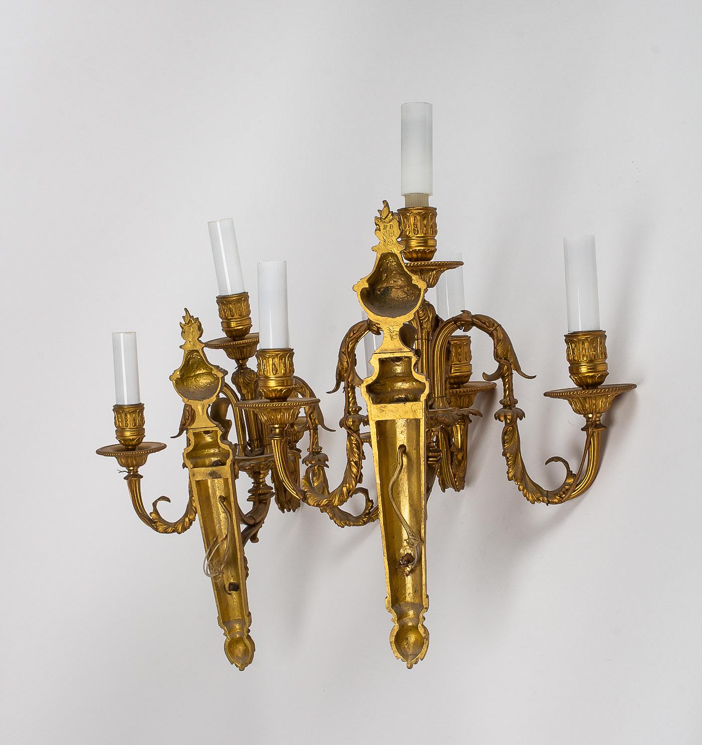 French Louis XVI Style, Pair of Small Chiseled Ormolu Sconces, circa 1880 6
