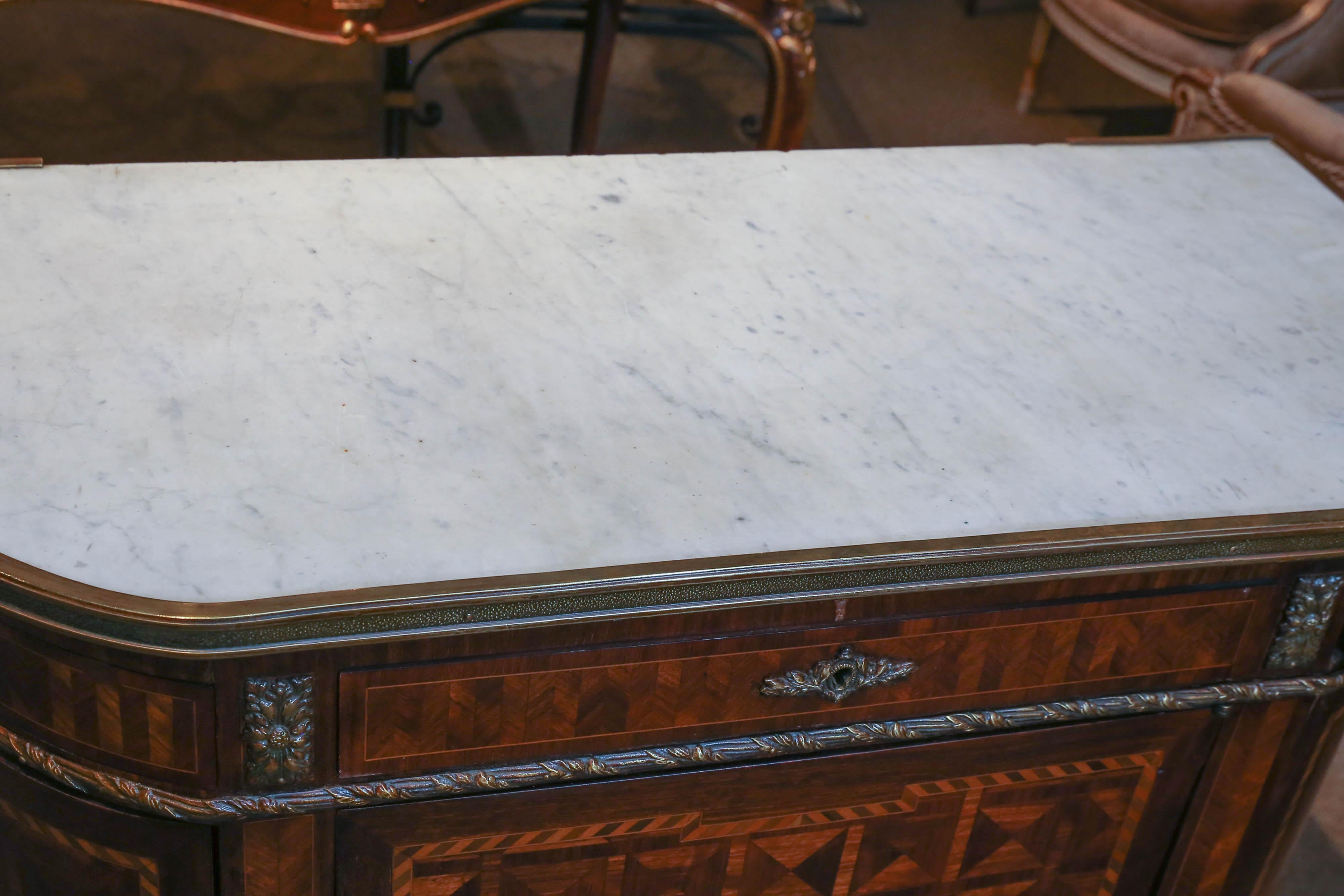 French Louis XVI Style Petite  Cabinet with White Marble Top In Excellent Condition In Houston, TX