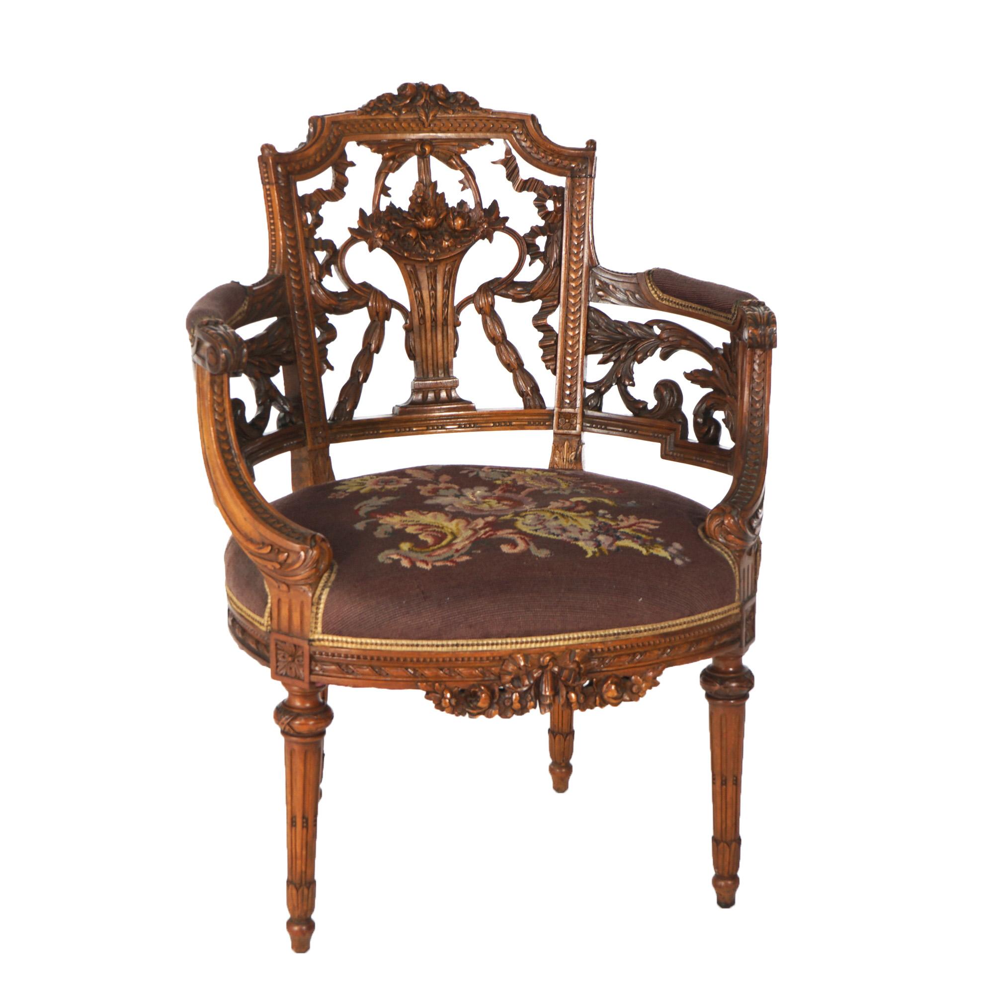 Sedia a cilindro francese in stile Luigi XVI in noce intagliato e reticolato Panier de Fleur in vendita 5