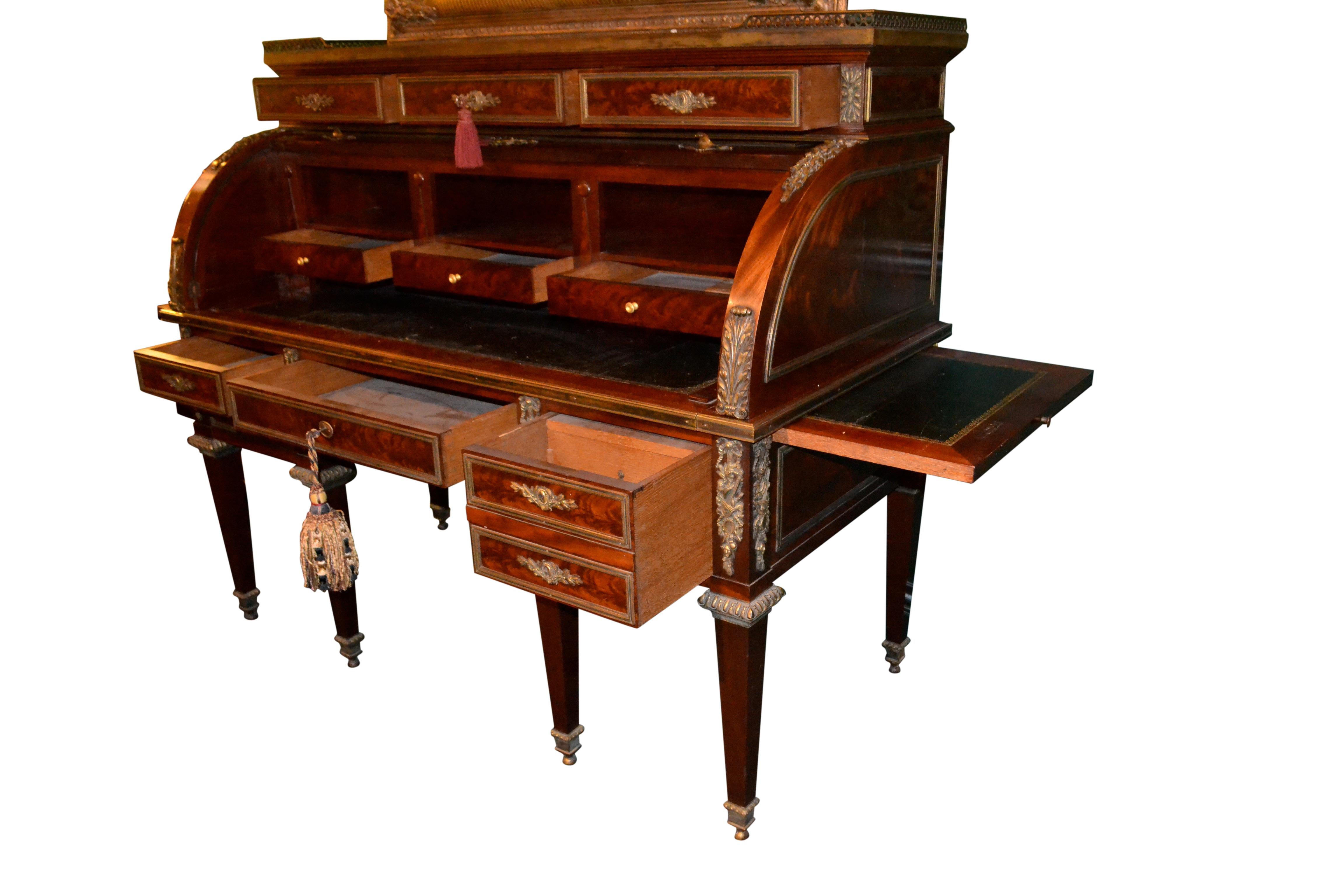 French Louis XVI Style Roll Top Desk in Mahogany and Gilt Bronze In Good Condition For Sale In Vancouver, British Columbia