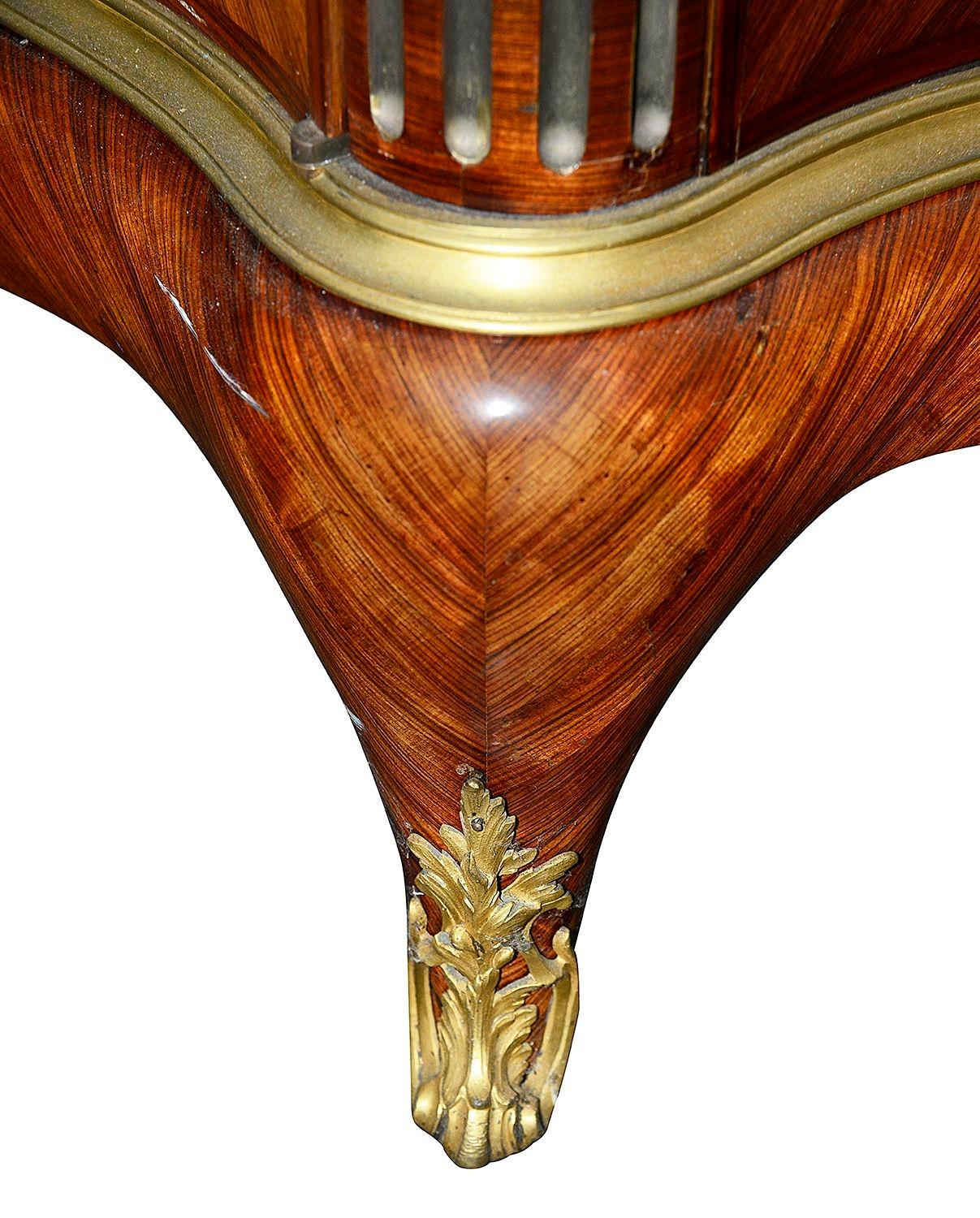 Mobiletto francese in stile Louis XVI, di Paul Sormani, circa 1890 in vendita 3
