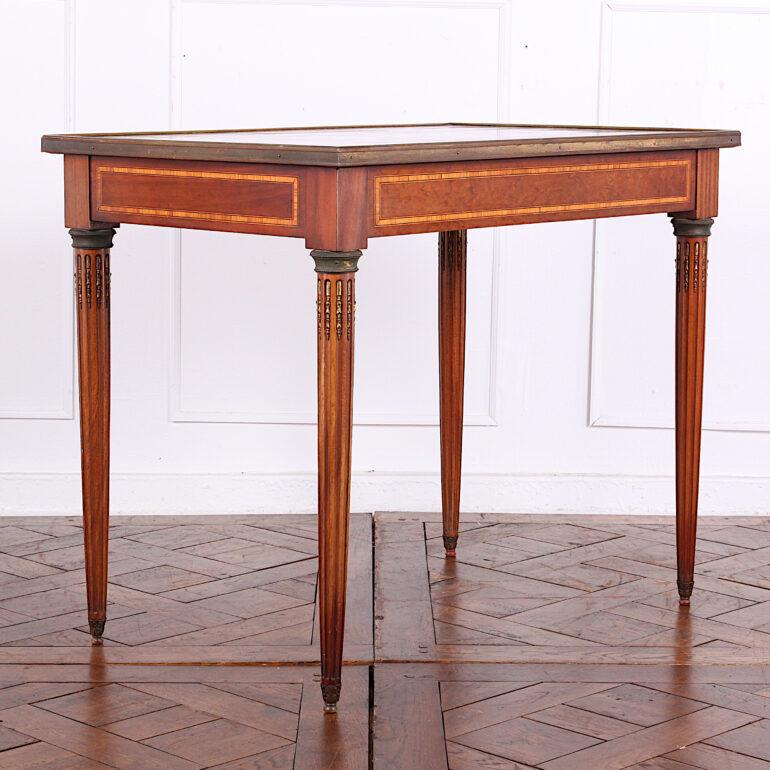 French Louis XVI Style Side Table In Good Condition In Vancouver, British Columbia