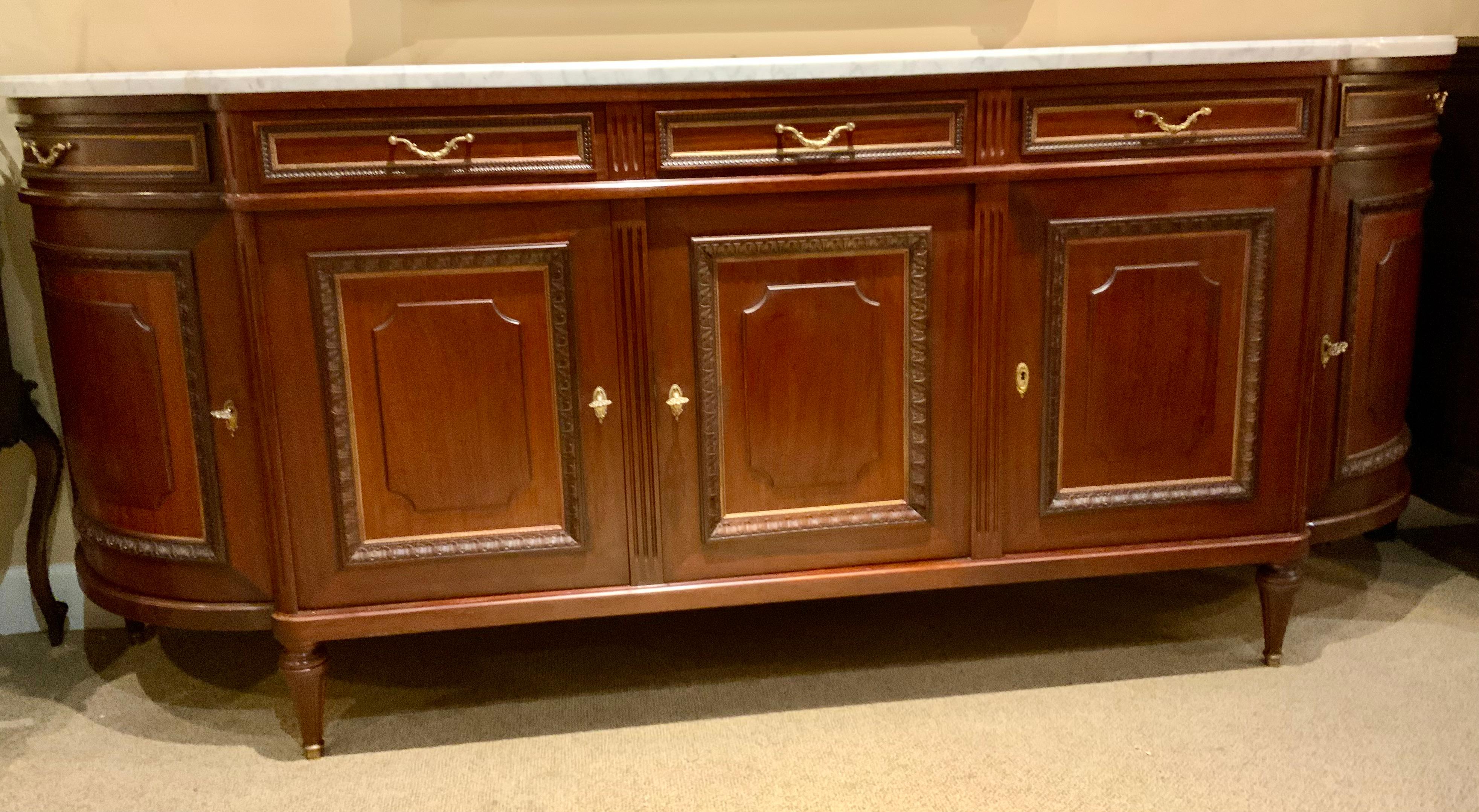 French Louis XVI-Style sideboard /buffet with white marble top In Excellent Condition In Houston, TX