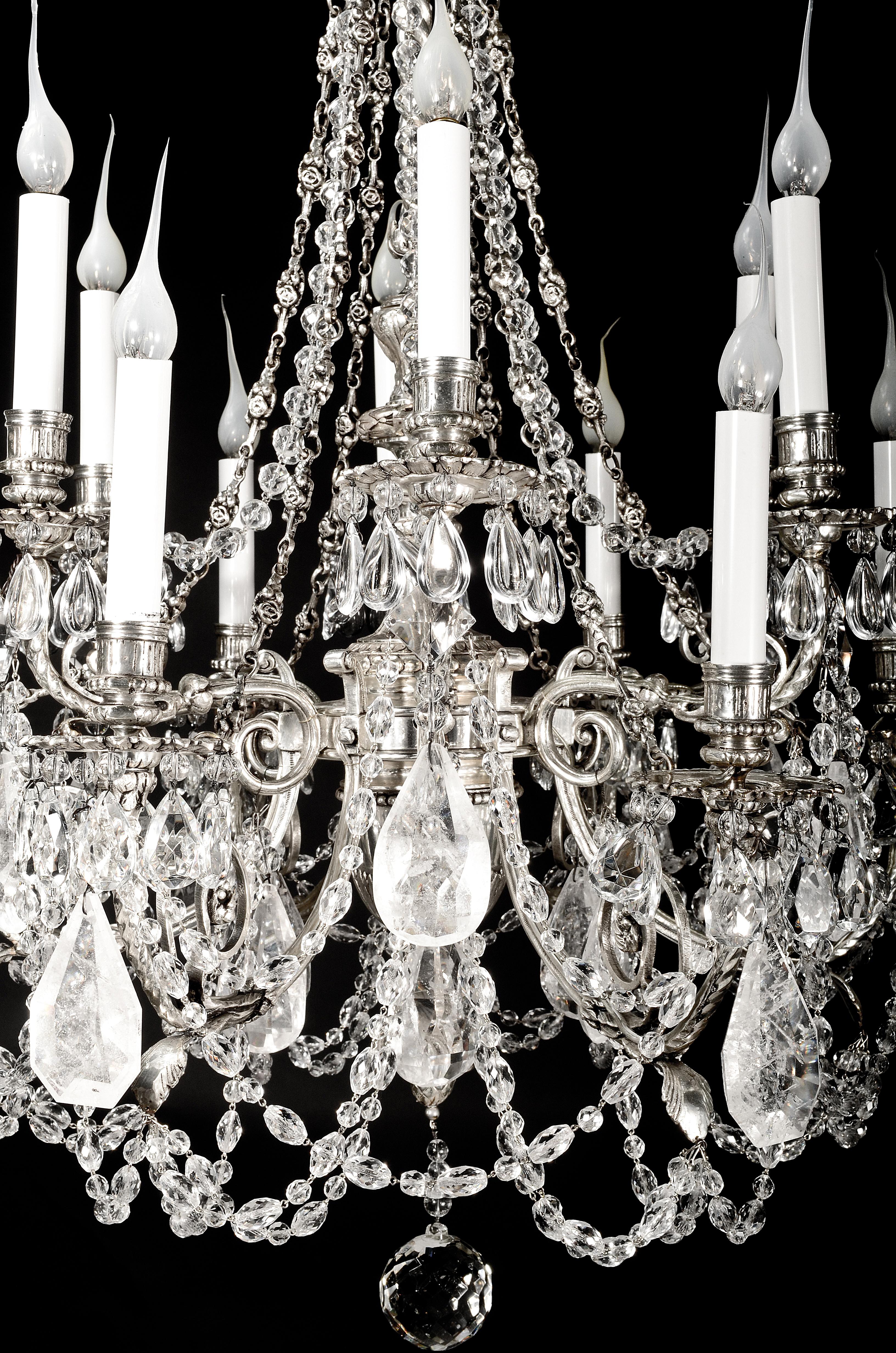Bronze Lustre français de style Louis XVI en bronze argenté et cristal de roche en vente