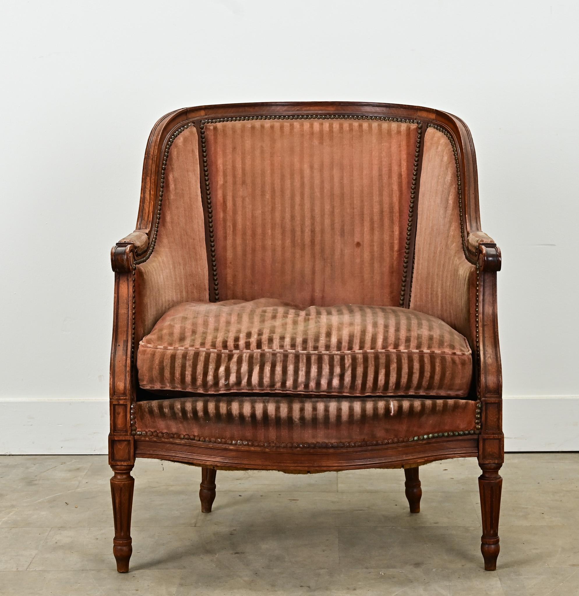 Français Bergère simple française de style Louis XVI en vente