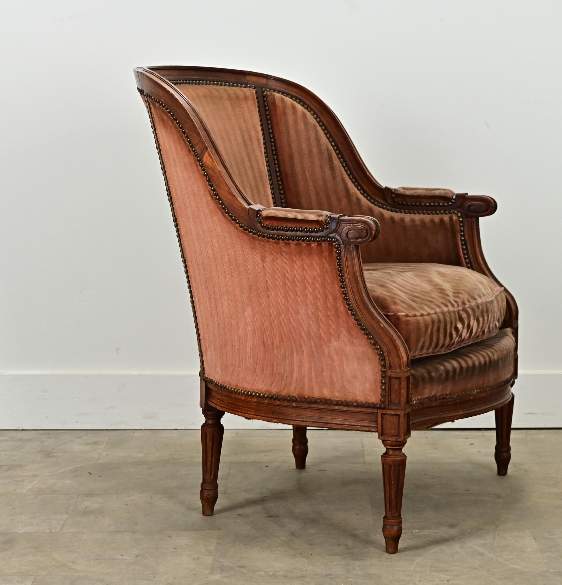 Bergère simple française de style Louis XVI en vente 2