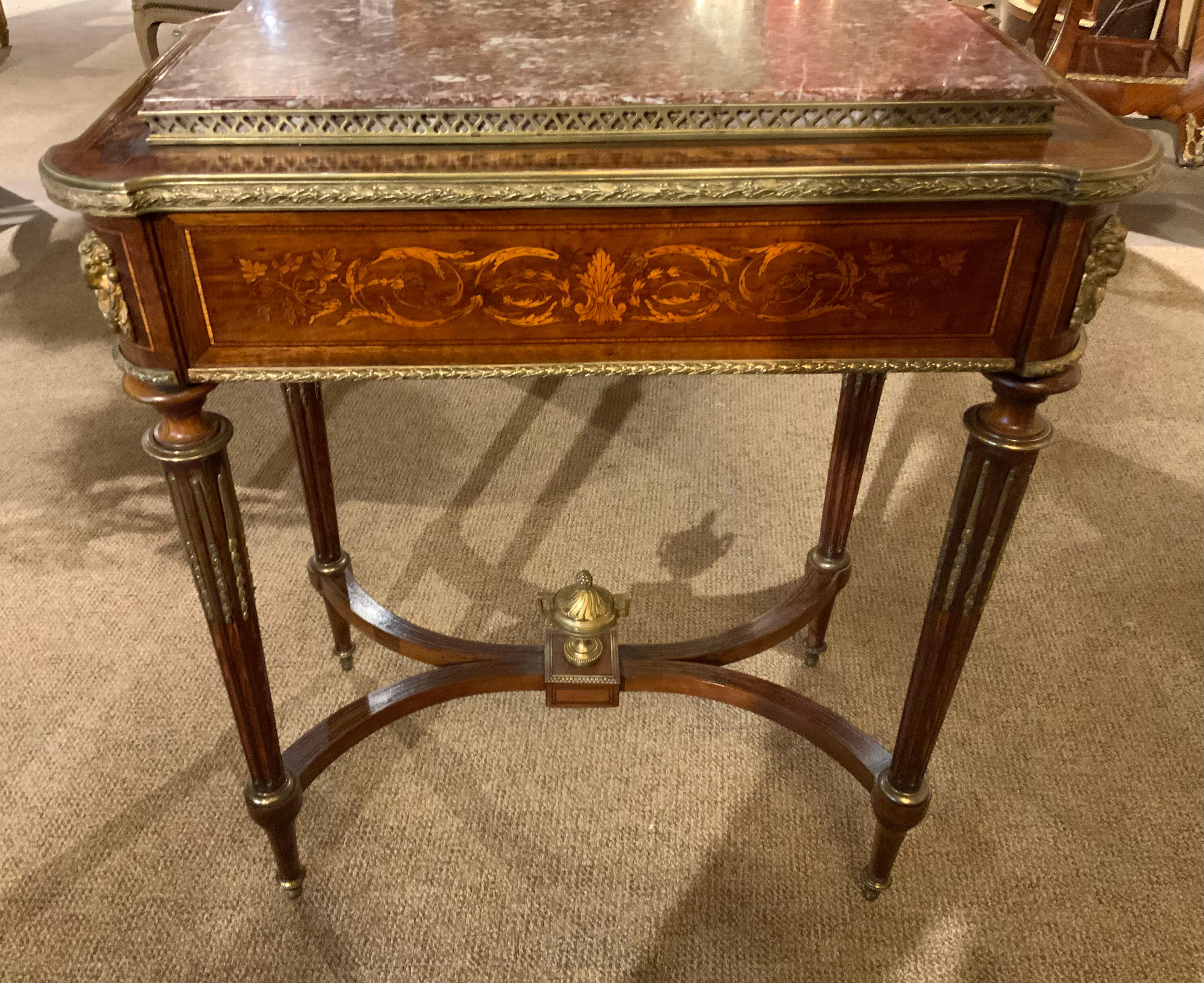 Französischer Tisch im Louis-XVI.-Stil, 19. Jahrhundert mit Intarsienarbeit, Marmorplatte (Louis XVI.) im Angebot