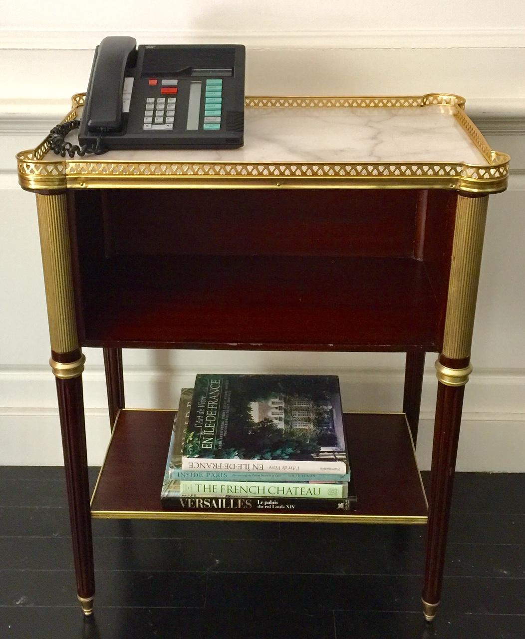 Table française de style Louis XVI à la manière de la Maison Jansen en vente 6