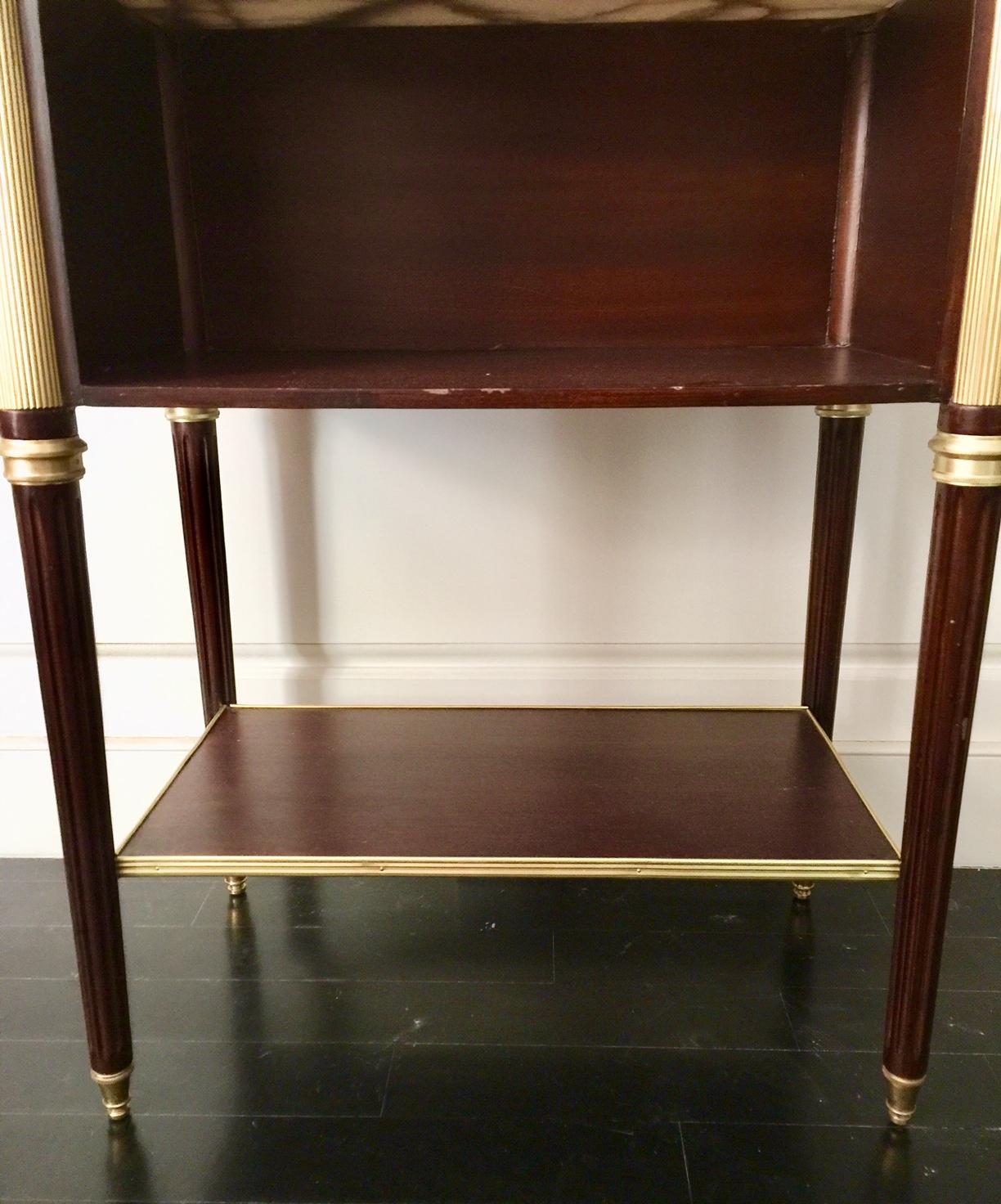 Table française de style Louis XVI à la manière de la Maison Jansen en vente 2