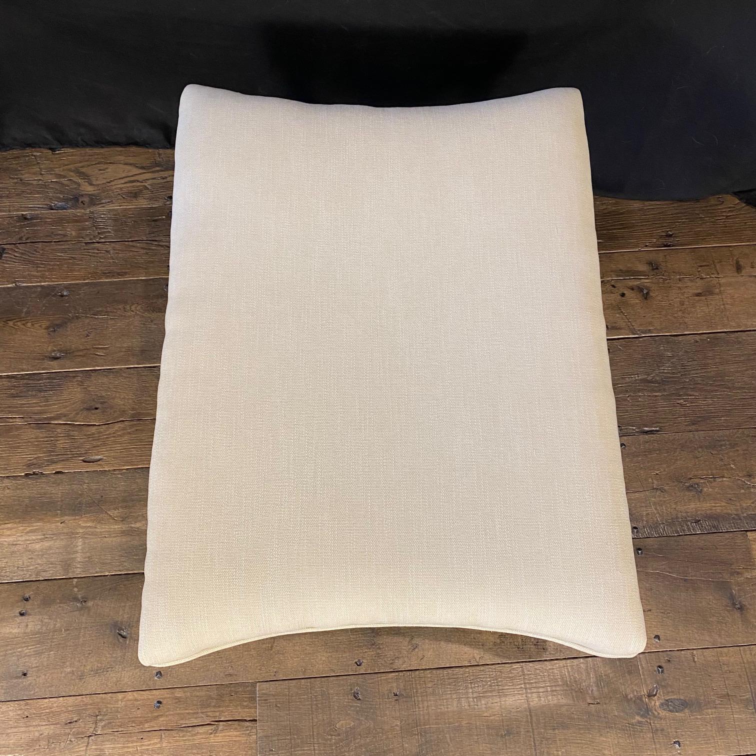 Ensemble deux pièces de style Louis XVI, chaise et pouf Bergere Duchesse Brisee en vente 13
