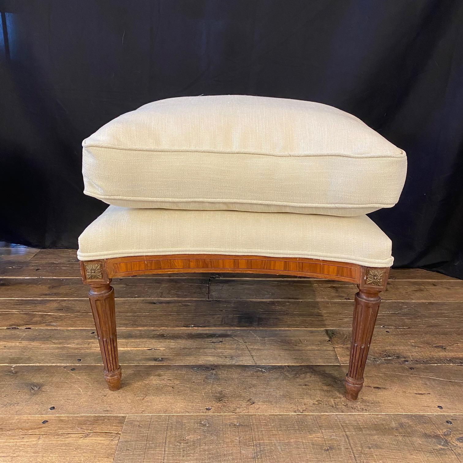 Ensemble deux pièces de style Louis XVI, chaise et pouf Bergere Duchesse Brisee en vente 14