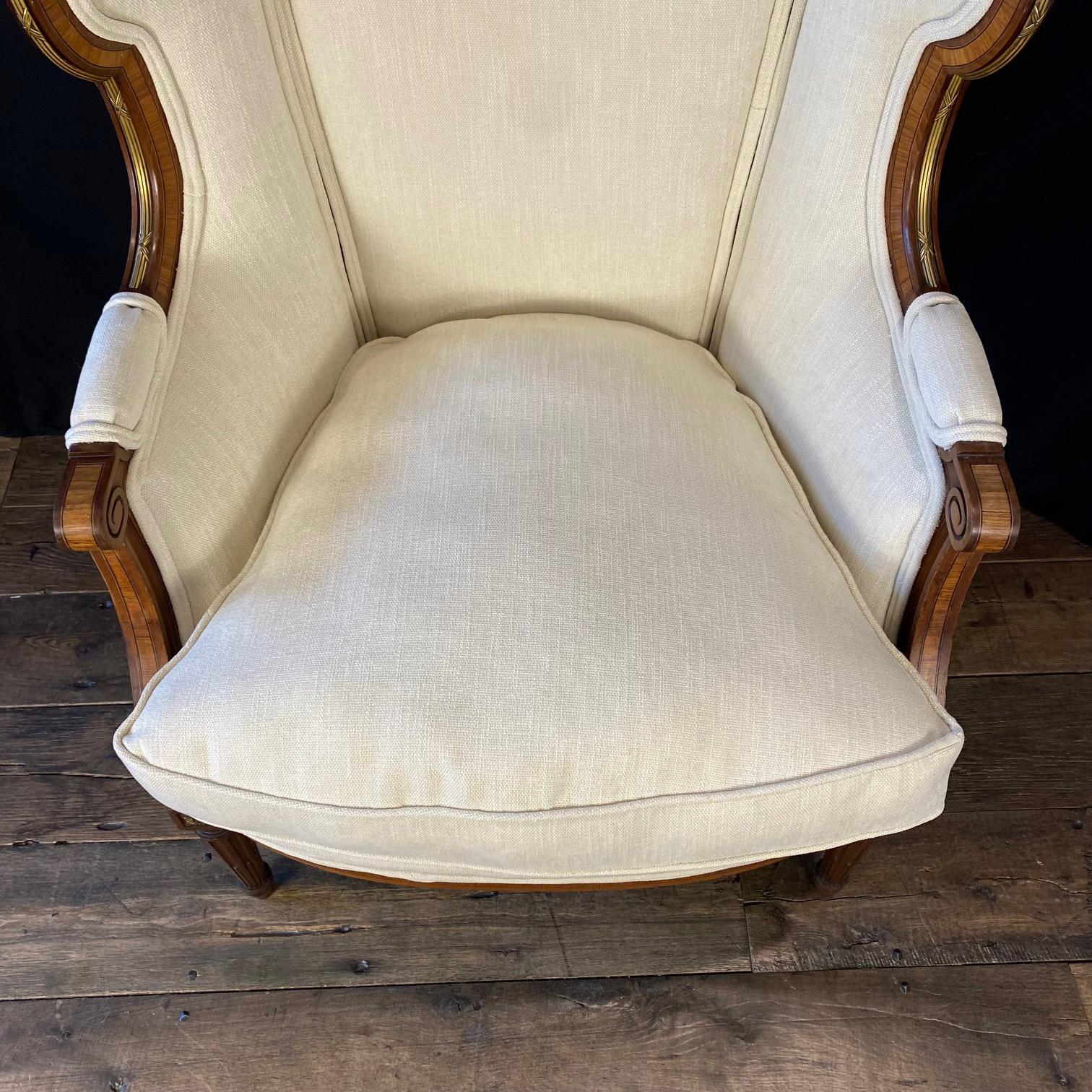 XIXe siècle Ensemble deux pièces de style Louis XVI, chaise et pouf Bergere Duchesse Brisee en vente