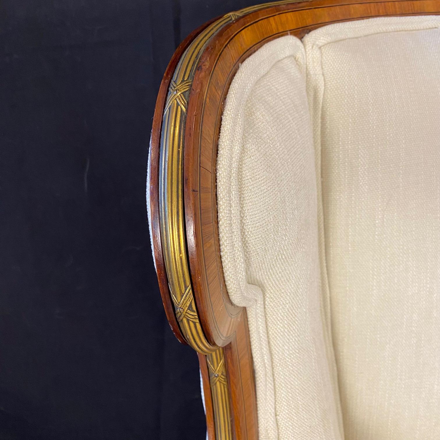 Ensemble deux pièces de style Louis XVI, chaise et pouf Bergere Duchesse Brisee en vente 1