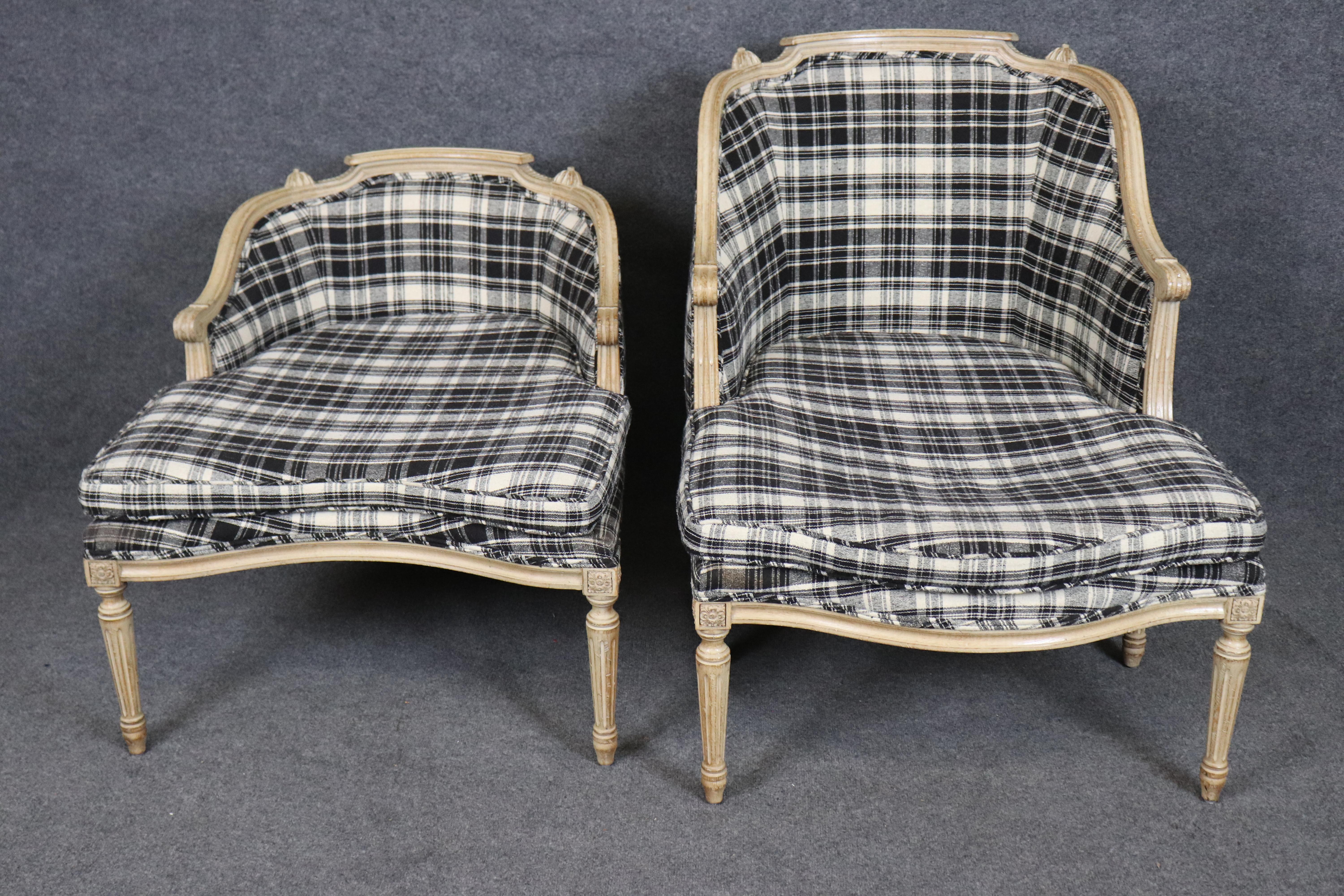 Milieu du XXe siècle Chaise longue Duchesse Brise deux pièces de style Louis XVI en vente
