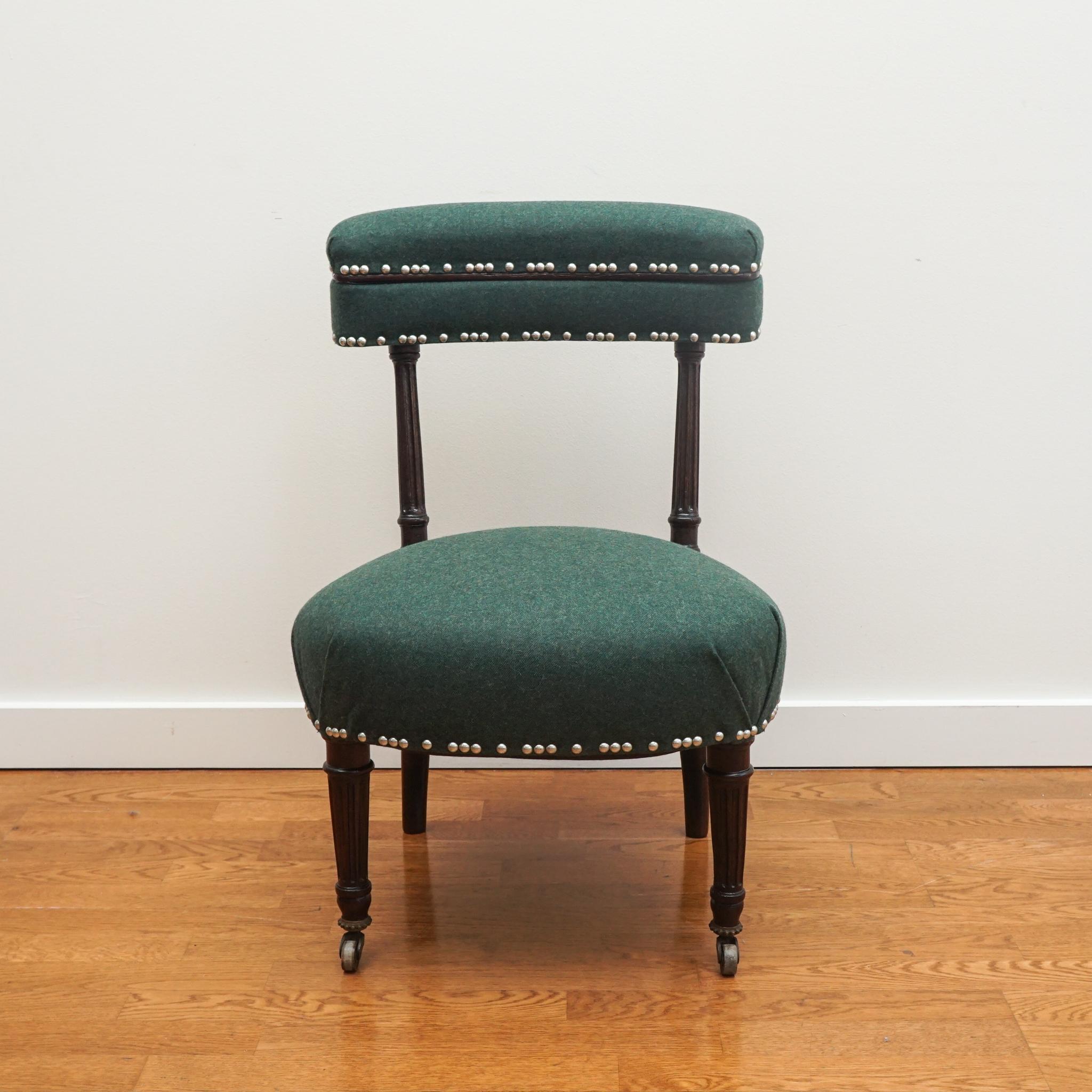 French Louis XVI-Style Valet Chair For Sale 3