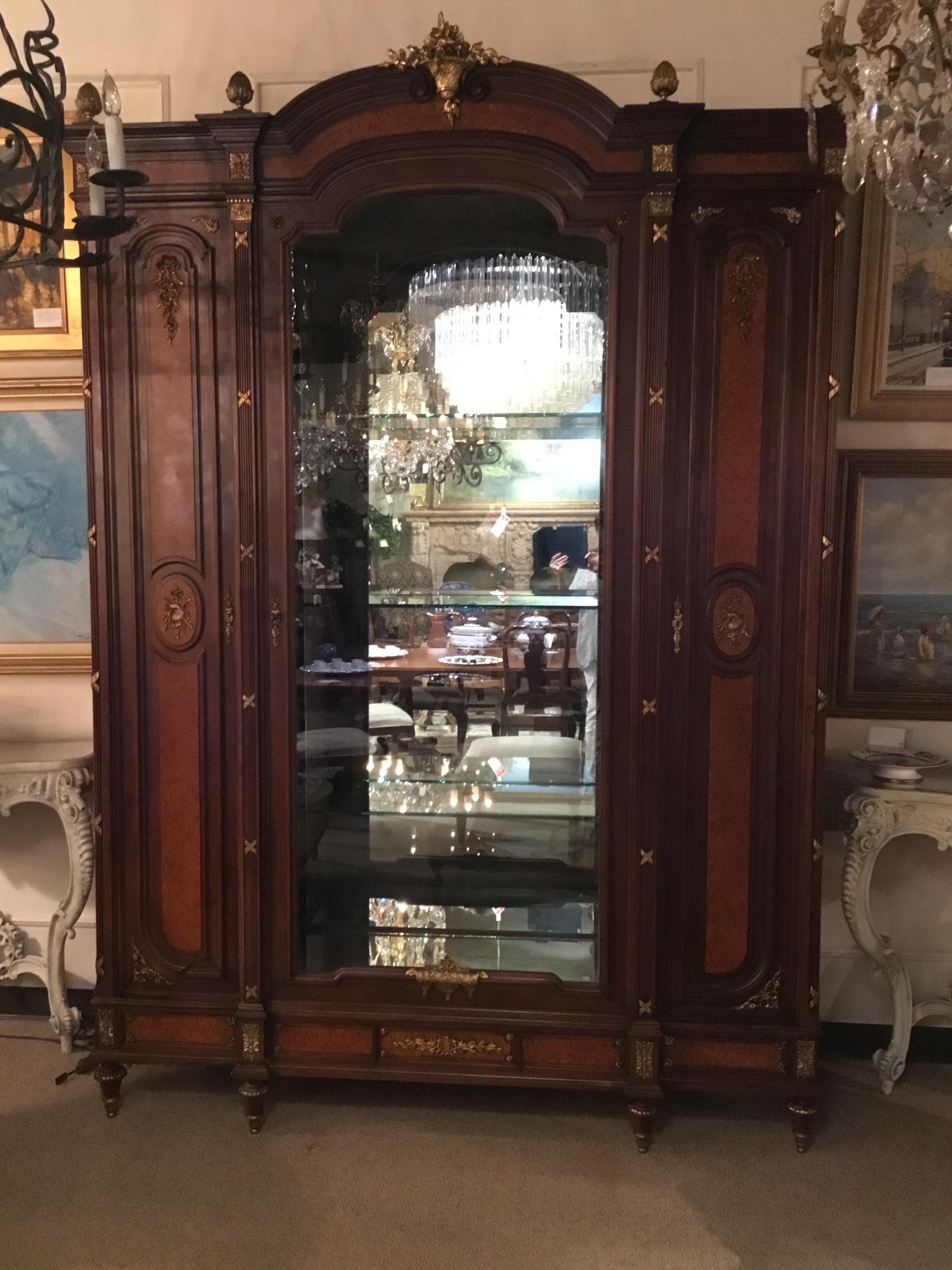 Exceptional French  Cabinet 19th C, Marquetry Inlay 3-Door display glass shelves For Sale 8