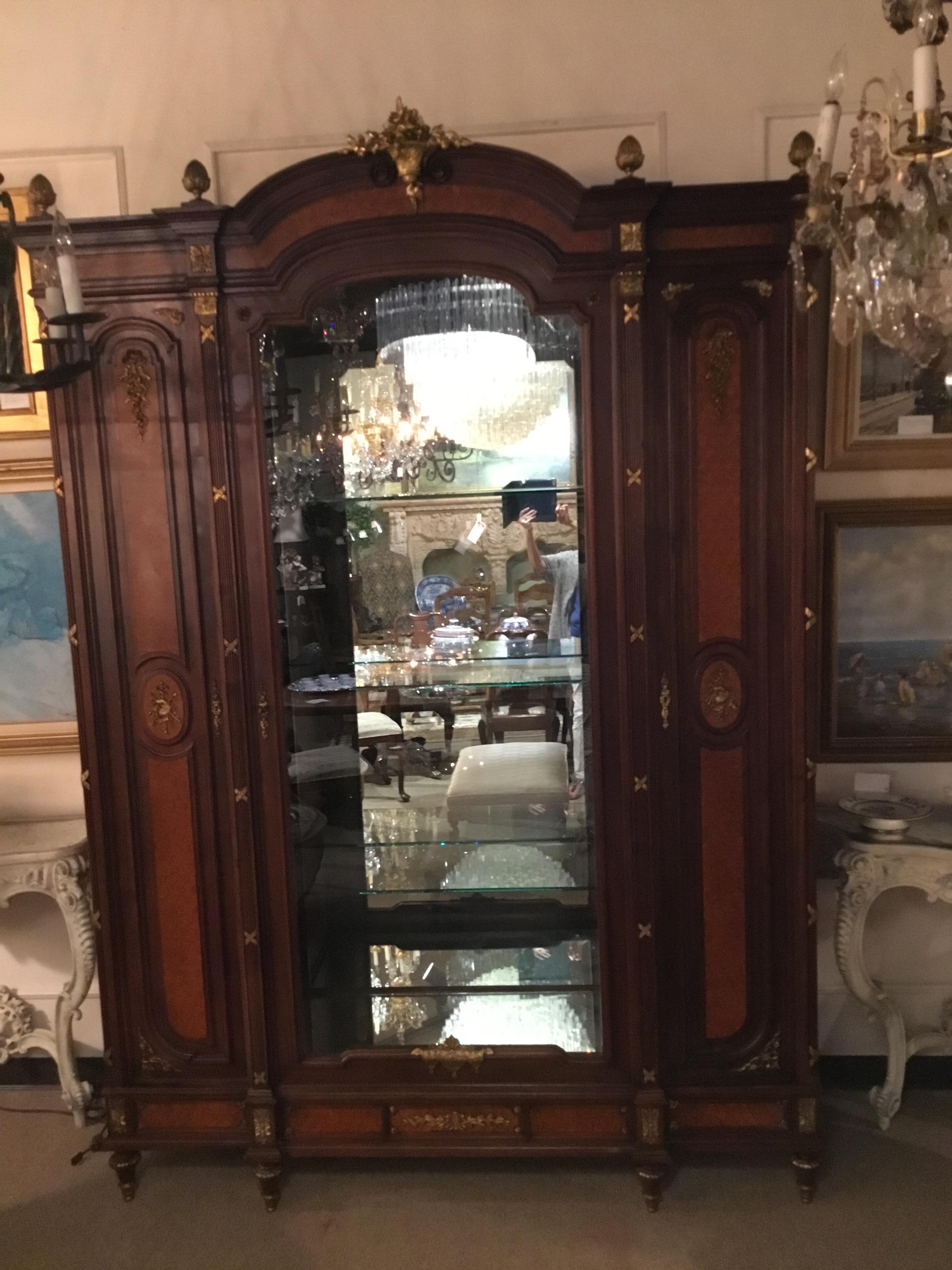 Exceptional French  Cabinet 19th C, Marquetry Inlay 3-Door display glass shelves For Sale 9